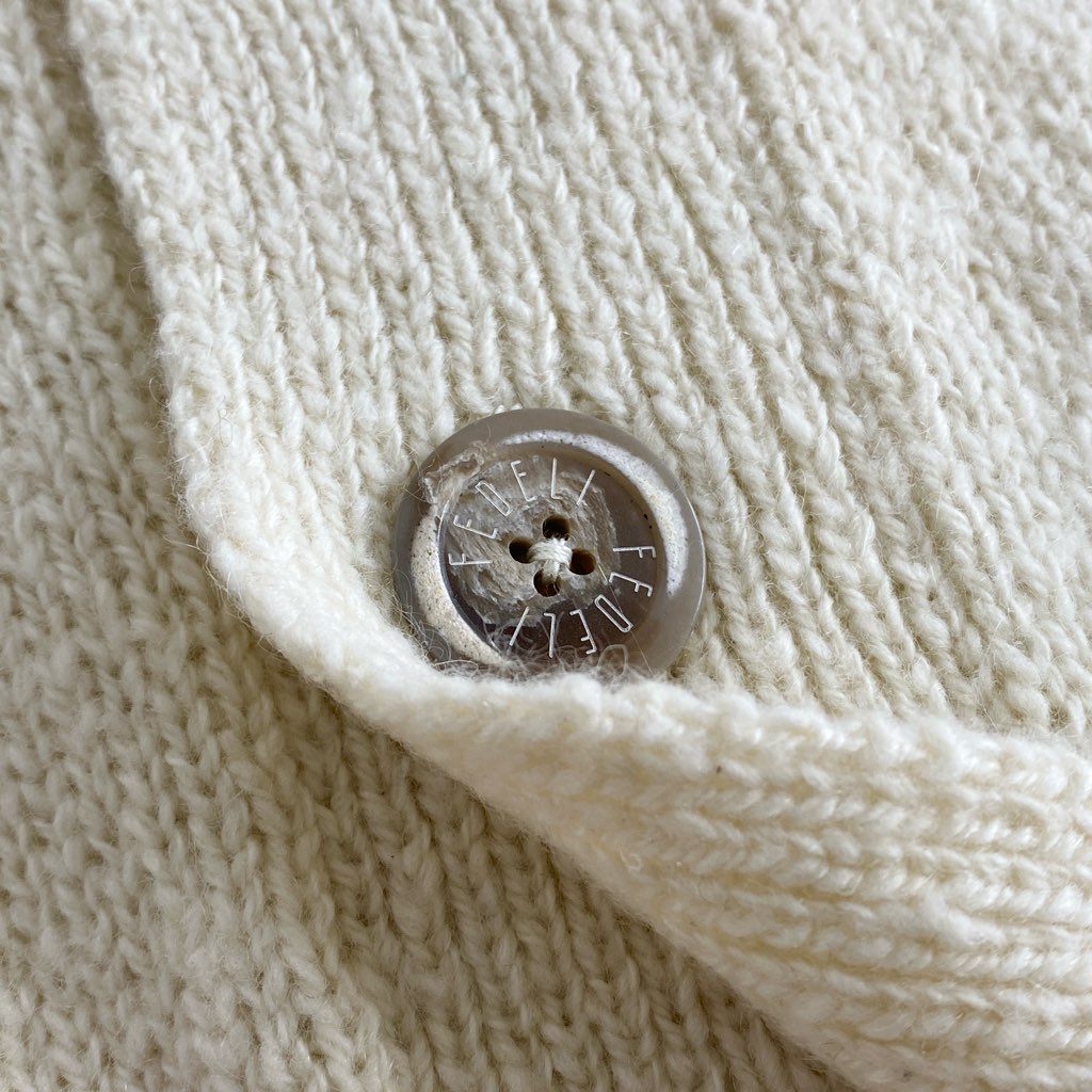 83h27 《未使用》 イタリア製 FEDELI フェデリ カシミア100% ロゴボタン ロングスリーブ ニット セーター カーディガン サイズ44 クリーム カシミヤ100% メンズ