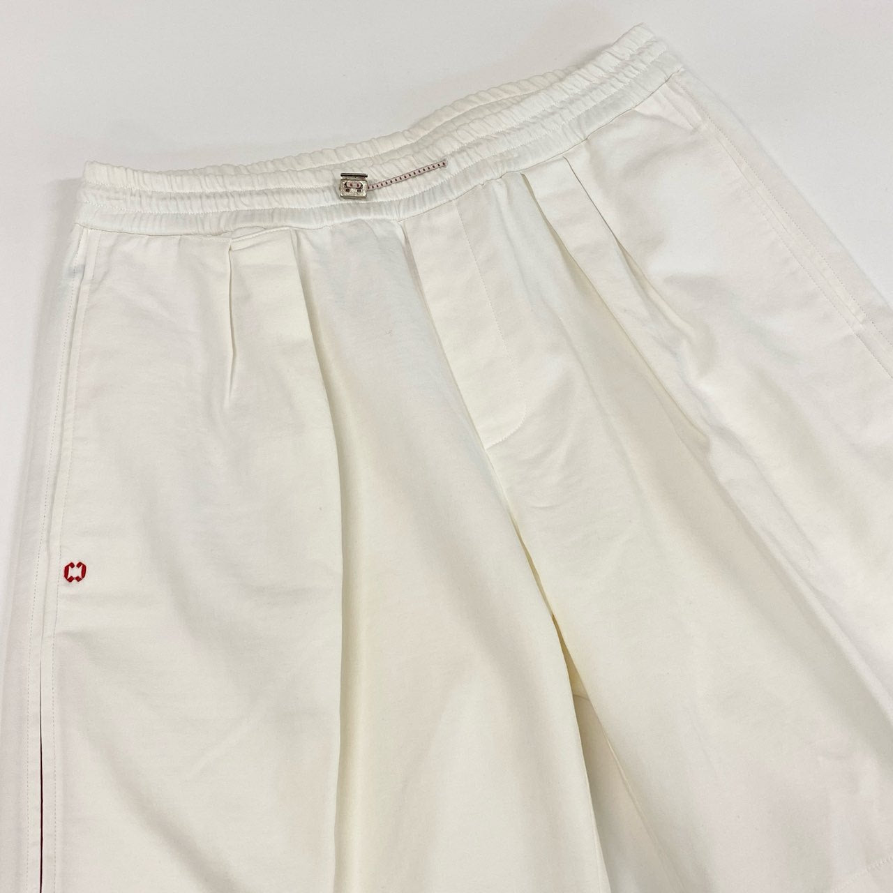 52d10 《新品タグ付き》 Code costume コードコスチューム ストラスブルゴ取扱 イージーショートパンツ ハーフパンツ リラックスパンツ サイズ46 ホワイト メンズ イタリア製