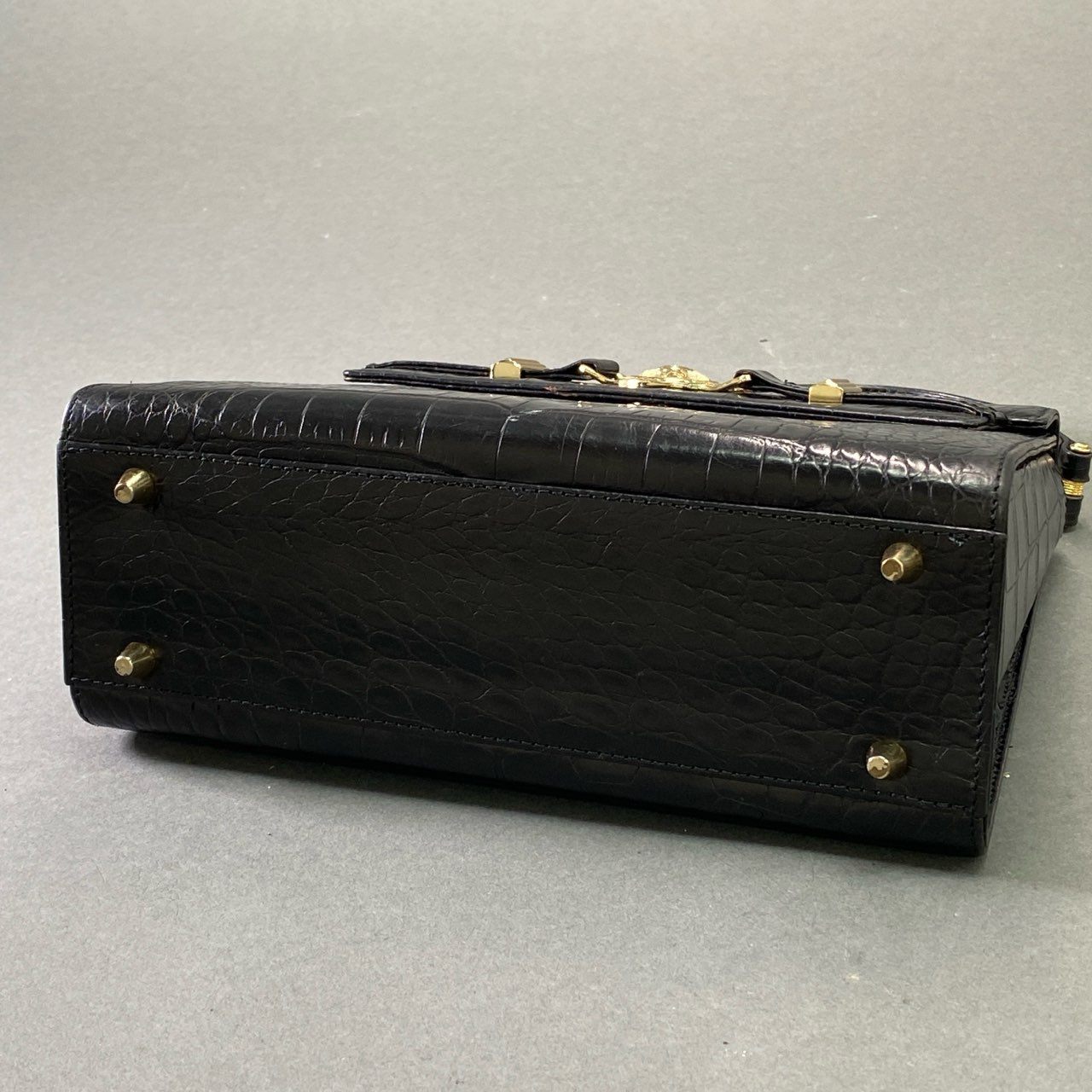 Af4 GIANNI VERSACE ジャンニ ヴェルサーチ クロコ型押し ハンドバッグ ブラック レザー カバン 鞄 ビンテージ Vintage レトロ
