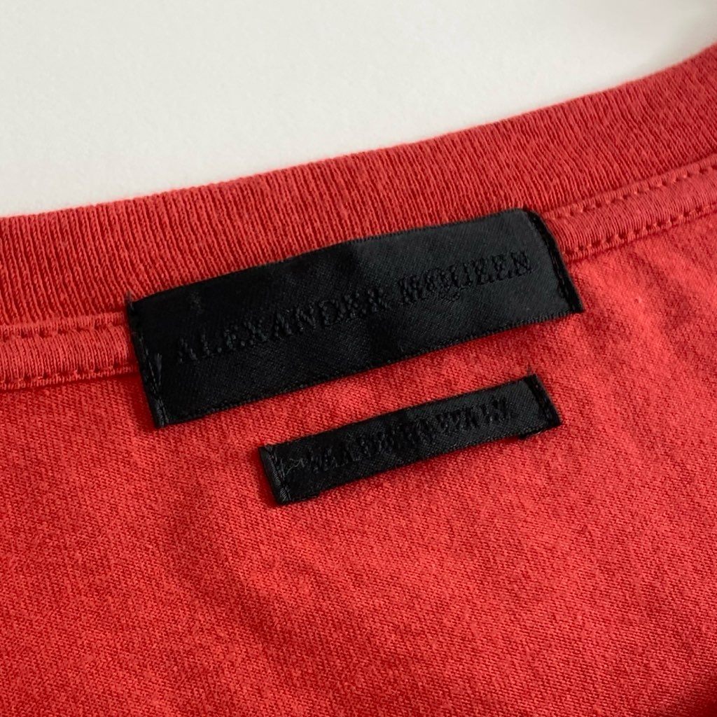12e23 イタリア製 Alexander McQueen アレキサンダーマックイーン Tシャツ カットソー スカルプリント 174981 レッド コットン 春夏