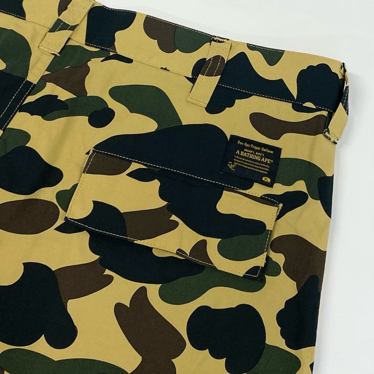 75f27 A BATHING APE ア ベイシング エイプ カーゴパンツ ミリタリーパンツ ボトムス カモフラ 猿迷彩 サイズL イエロー グリーン系 コットン メンズ 紳士服