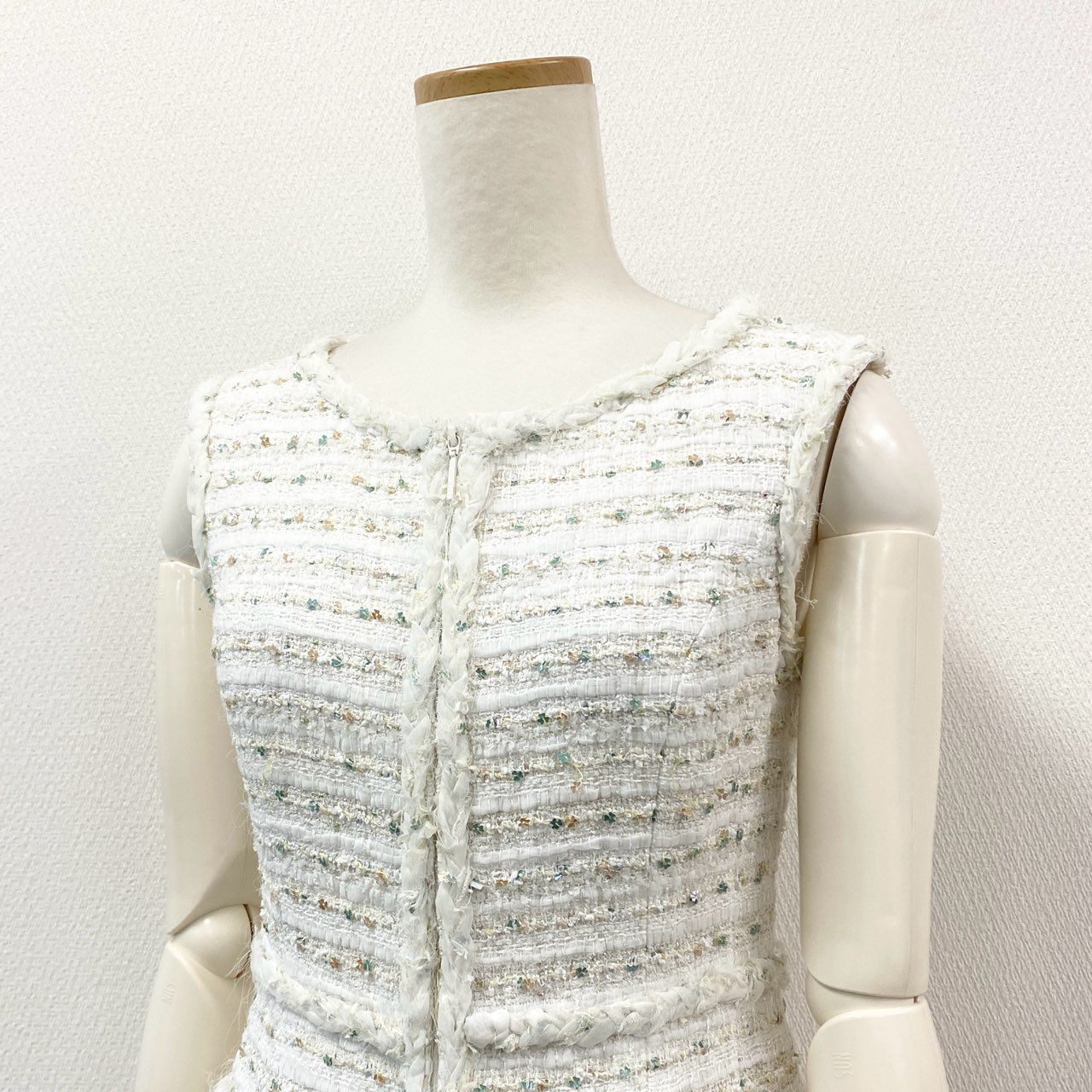 62g18 《美品》 Rene ルネ スパンコール × ツイード フロントジップ ノースリーブワンピース 34 ホワイト フリンジ ドレス