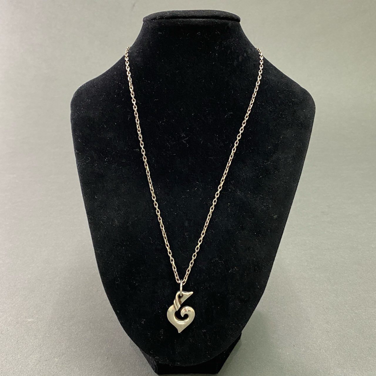 c26 Maori Warriors マオリウォーリアーズ マオリ族 925 LOVE ネックレス シルバー SILVER 愛 アクセサリー ペンダント