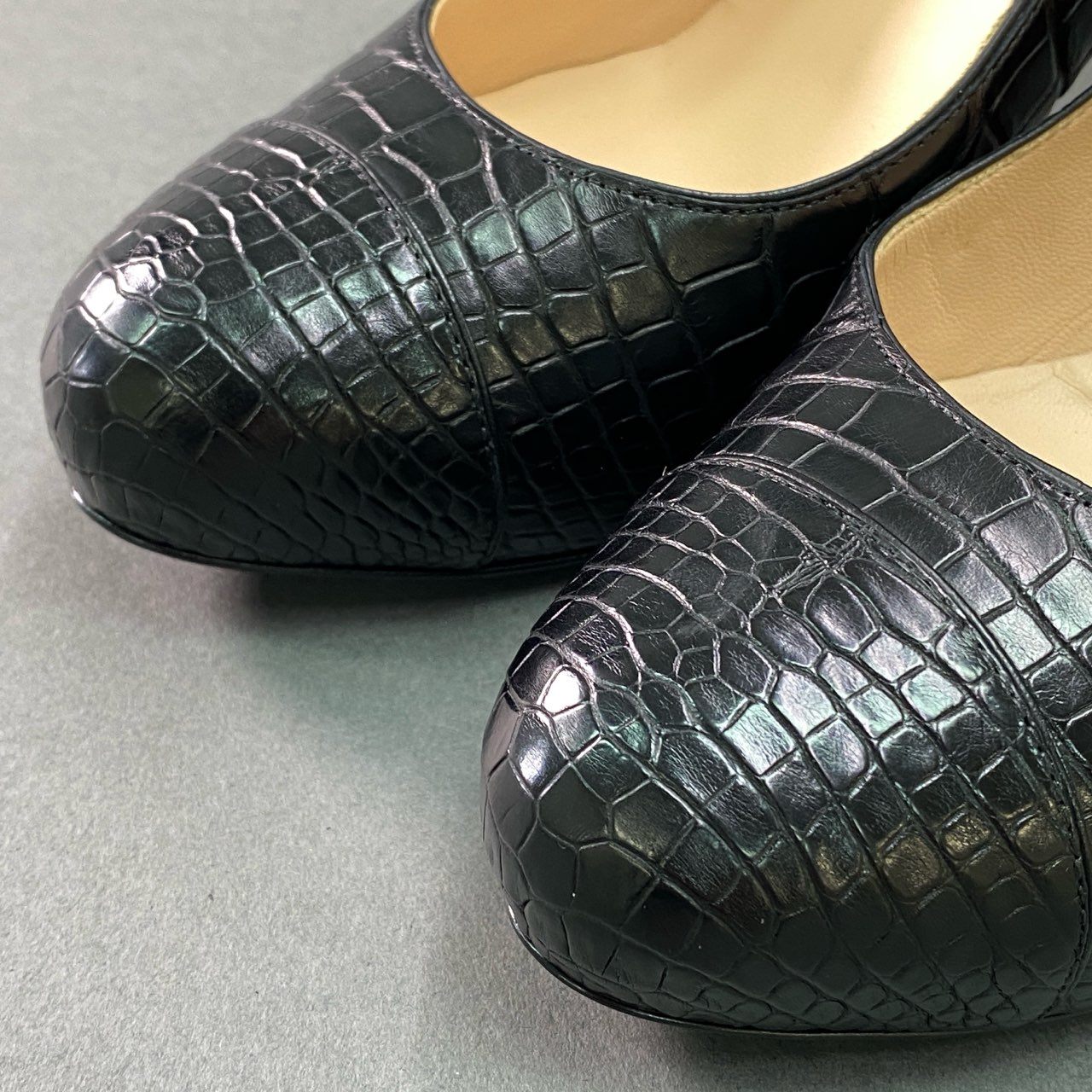 9g9 《極美品》 CHANEL シャネル ココマーク リアルクロコ パンプス 37 1/2 ブラック レザー クロコダイル シューズ 本革 イタリア