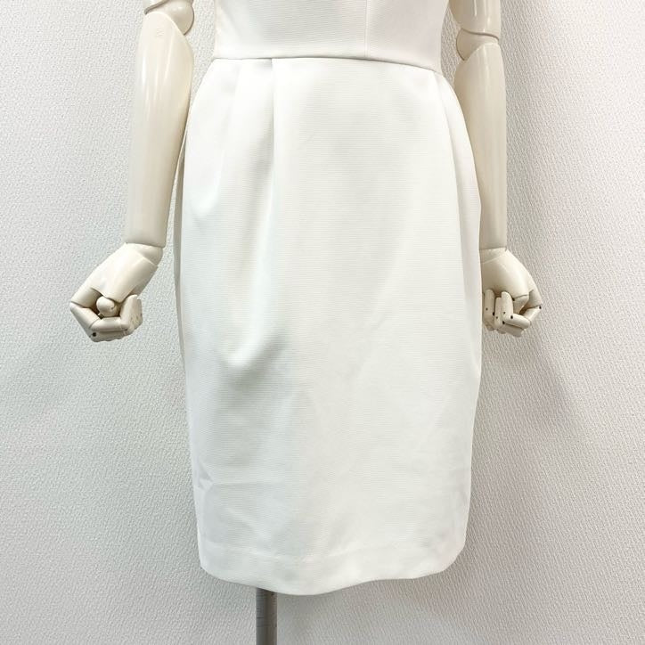 64g24 Rene ルネ ノースリーブワンピース ドレス タックフレア ウエスト切替 レディース 女性用 5616290 36 ホワイト ポリエステル100%_