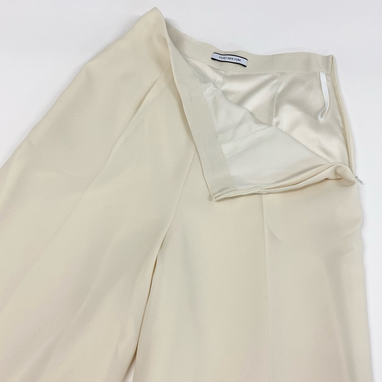 31f14 FOXEY NEW YORK フォクシーニューヨーク GENEVA PANTS ワイドパンツ スラックス ボトムス 43000 サイズ40 ホワイト系 レディース 日本製