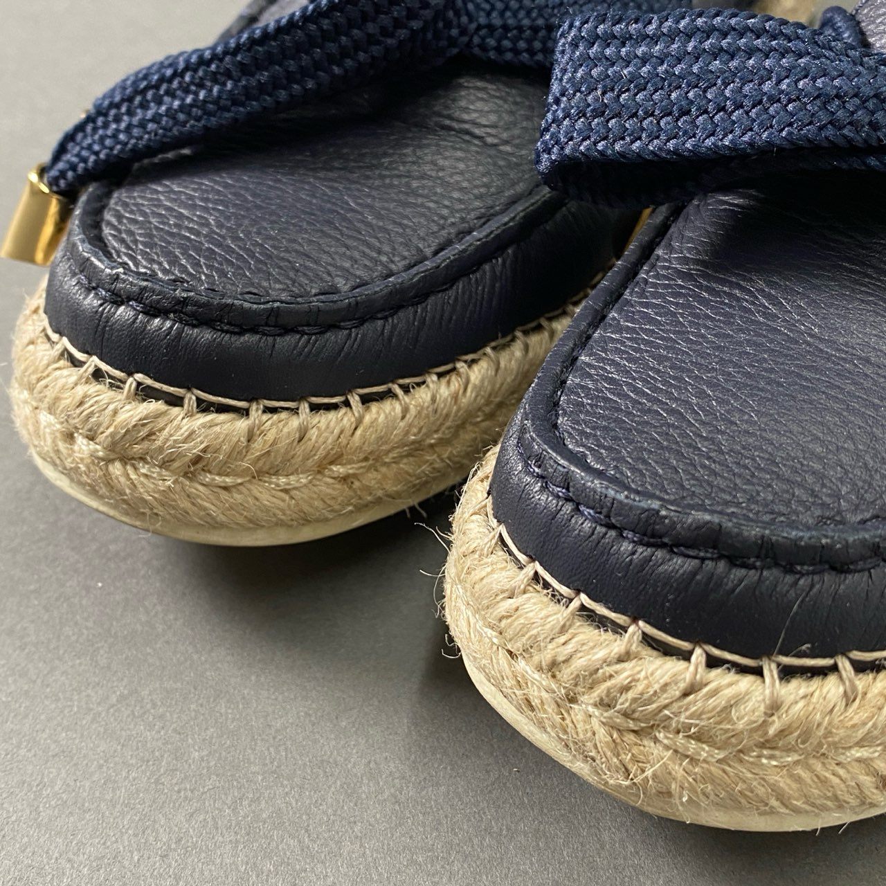 2f24 【美品】 イタリア製 TOD'S トッズ レザーデッキシューズ ドライビングシューズ 37 ネイビー レディース 婦人靴