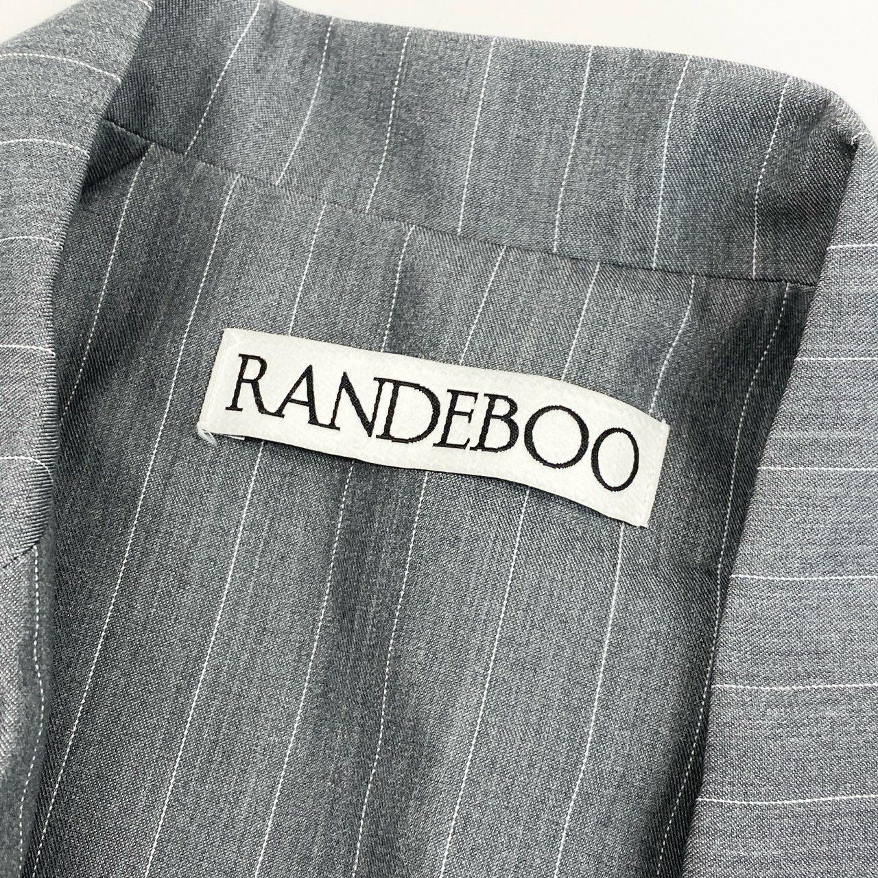 41c29 《美品》 RANDEBOO ランデブー オールインワン ジャンプスーツ 半袖 01031-08684 サイズF グレー ピンストライプ レディース