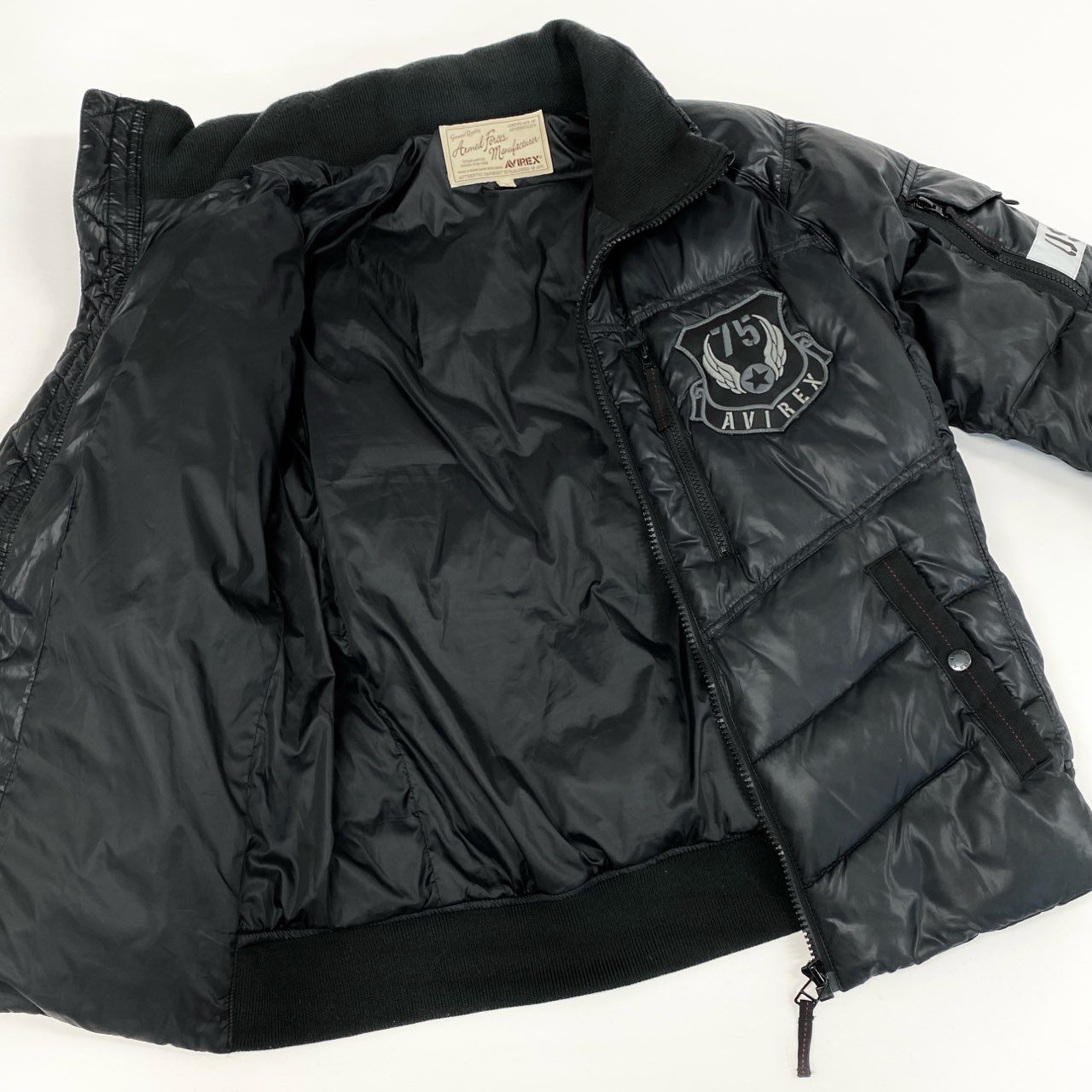 69f21 AVIREX アヴィレックス CERAMIC PADDING USAF JACKET 中綿ジャケット メンズジャケット 男性用 6162140 L ブラック