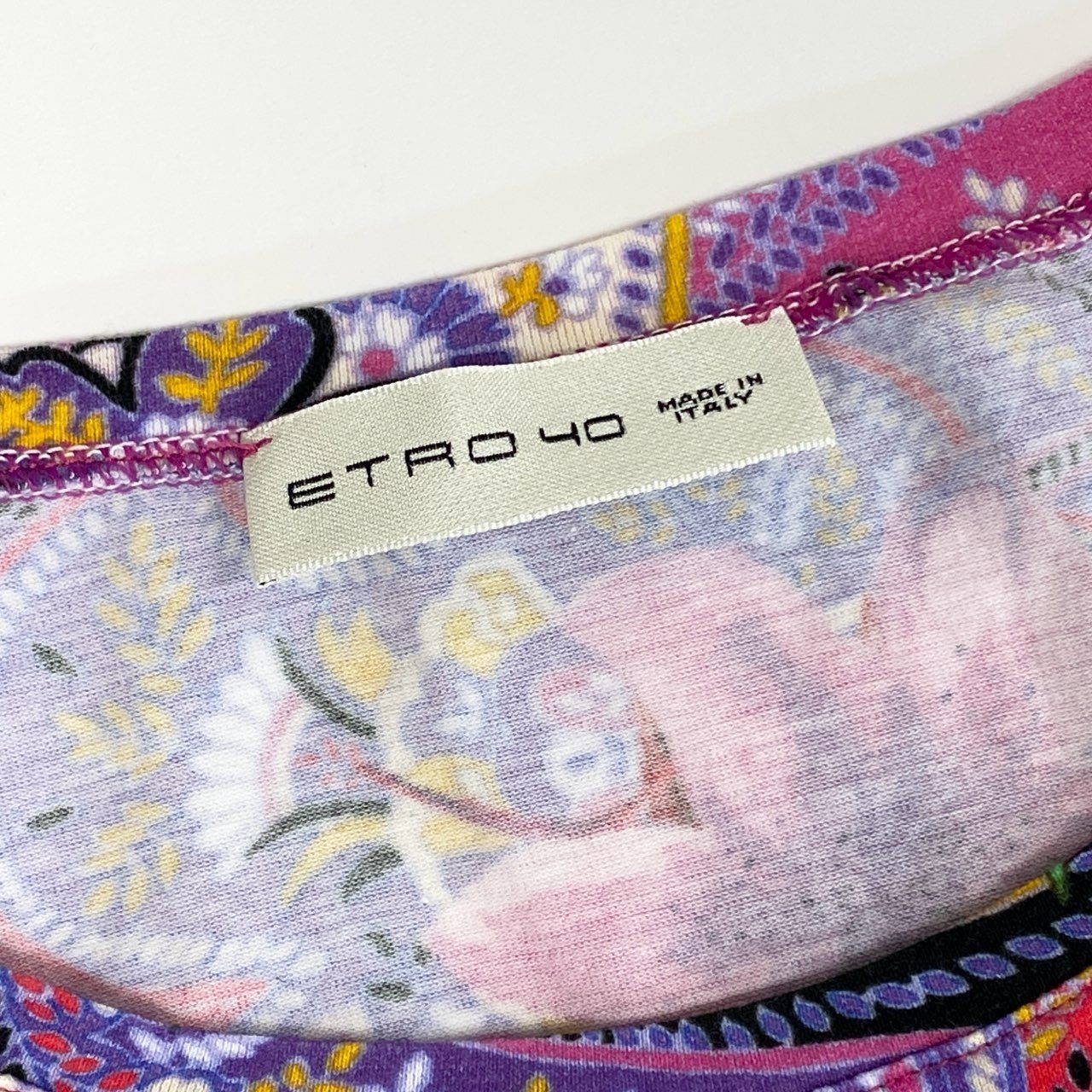 67j6《美品》 ETRO エトロ イタリア製 半袖Tシャツ クルーネック カットソー 花柄プリント ストレッチ◎ レディース 女性用 マルチカラー コットン100%u02t