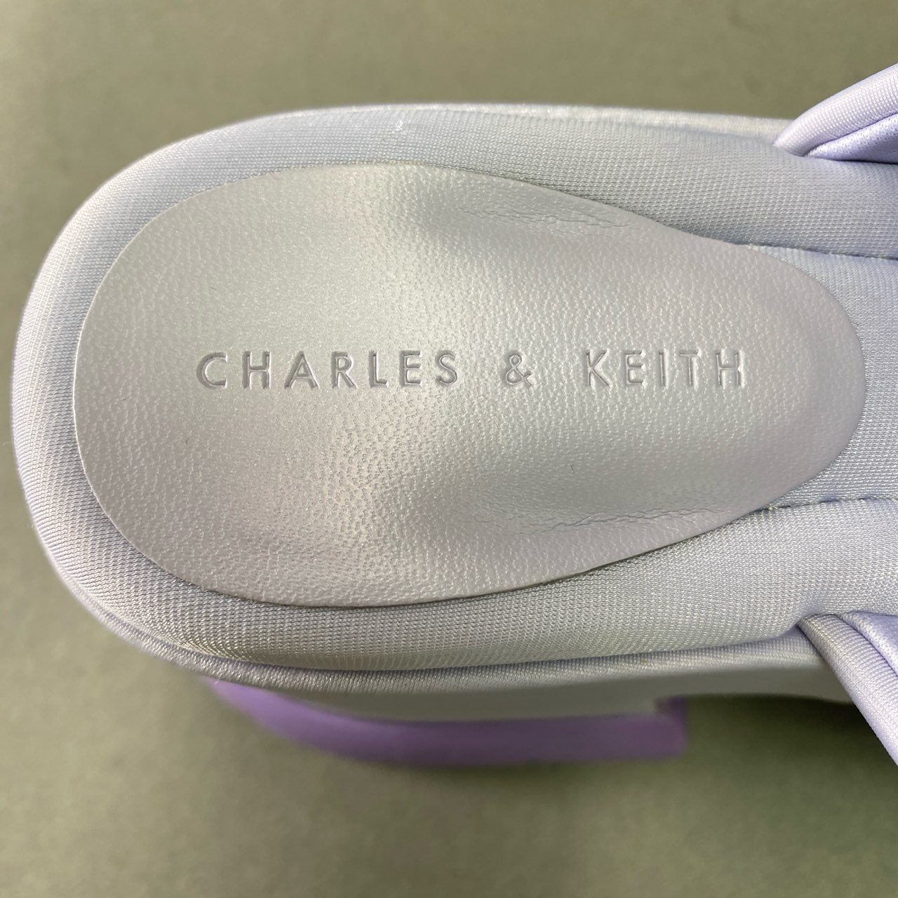 3d22 CHARLES&KEITH チャールズアンドキース LILAC プラットフォームサンダル 22.5cm ラベンダー パープル 厚底 シューズ 夏 箱付き