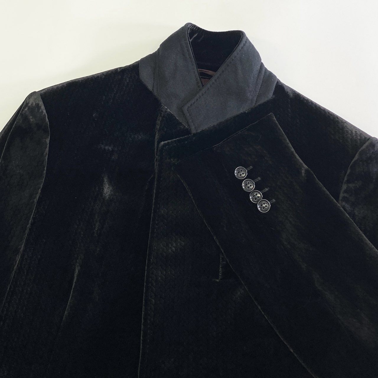 24j31 ARMANI COLLEZIONI アルマーニ コレッツォーニ 2釦 テーラードジャケット ベロアジャケット サイズ48R ブラック メンズ 男性用 ドレスジャケット