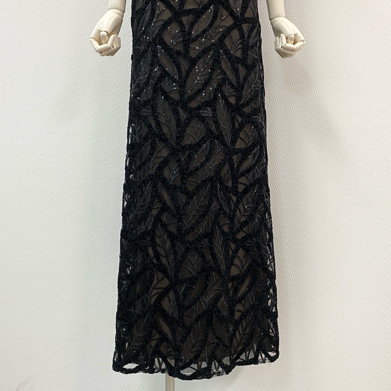 62g18 《現行》定価¥179.300 TADASHI SHOJI タダシショージ ワンショルダー ベルベットロングドレス CGT23478LJ 0 ブラック シェニール スパンコール刺繍 ワンピース