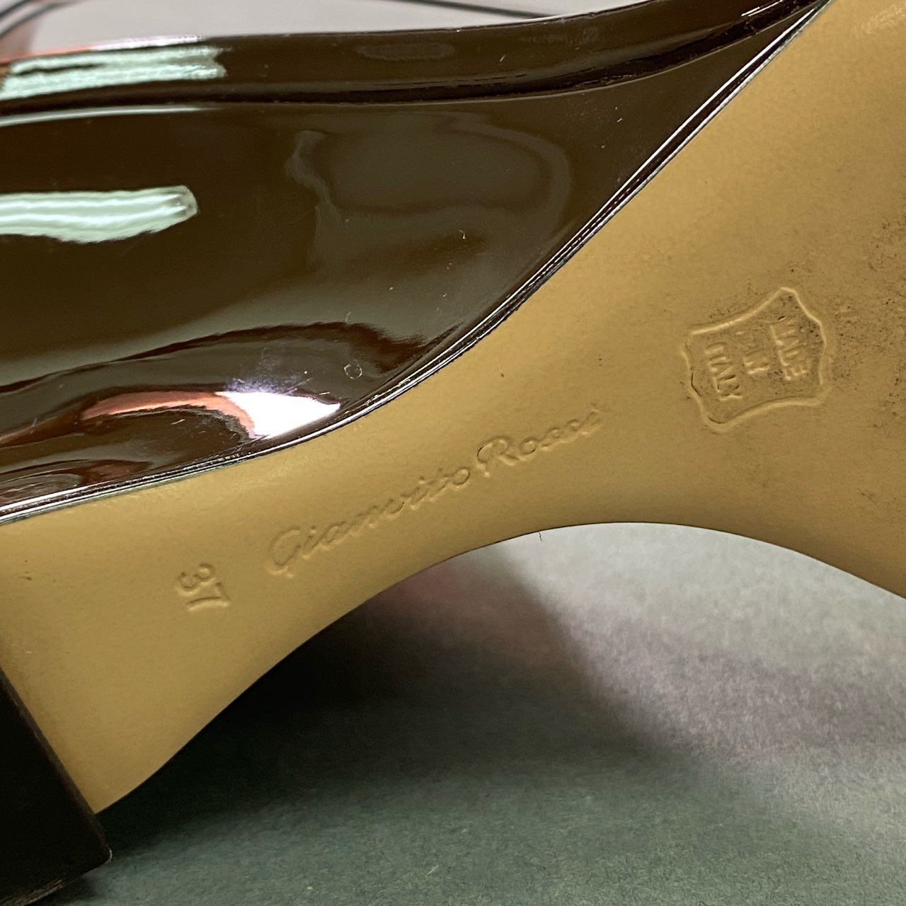 7a28 Gianvito Rossi ジャンヴィトロッシ Metropolis メトロポリス ガラスウェッジ サンダル シューズ イタリア製 37 ブラウン