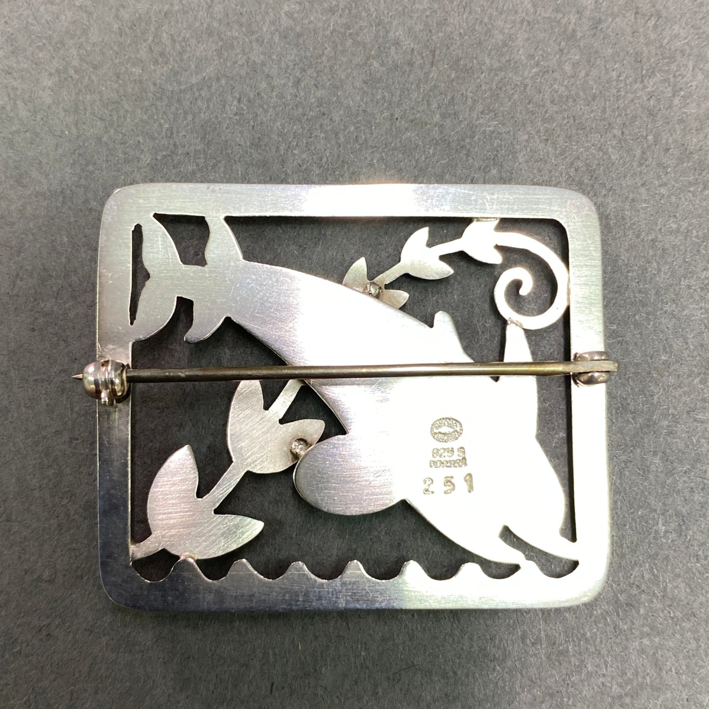 g29《美品》 Georg Jensen ジョージジェンセン イルカ ブローチ 251 シルバー 925 SILVER アクセサリー ジュエリー