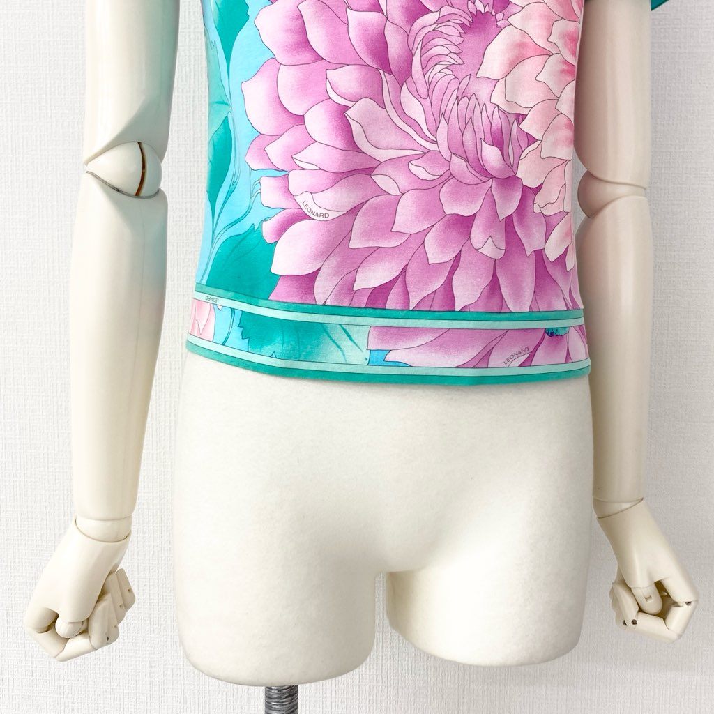 7e8 《美品》 LEONARD レオナール 半袖Tシャツ カットソー トップス 美しい花柄プリント サイズM マルチカラー コットン100% レディース 日本製