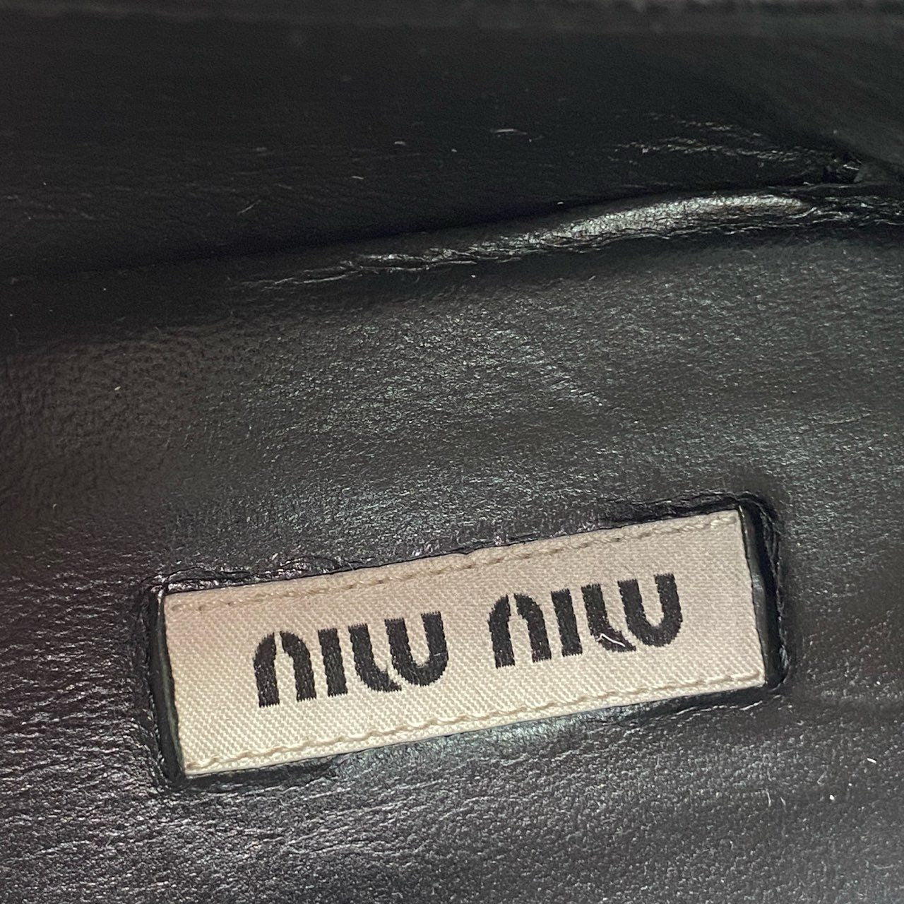 7c11 イタリア製 miu miu ミュウミュウ ナッパレザー ロゴテープ ローカットスニーカー シューズ スクエアトゥ 37 ブラック 本革