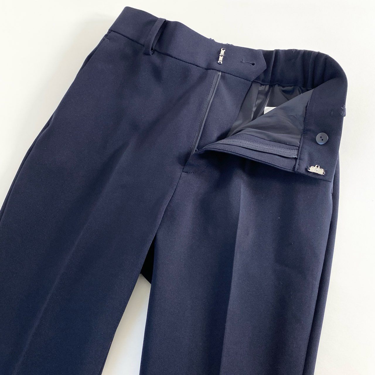 19d4 《未使用》 定価¥17,600 CELFORD セルフォード センタープレス テーパードパンツ 36 ネイビー WASHABLE スラックス タグ付き