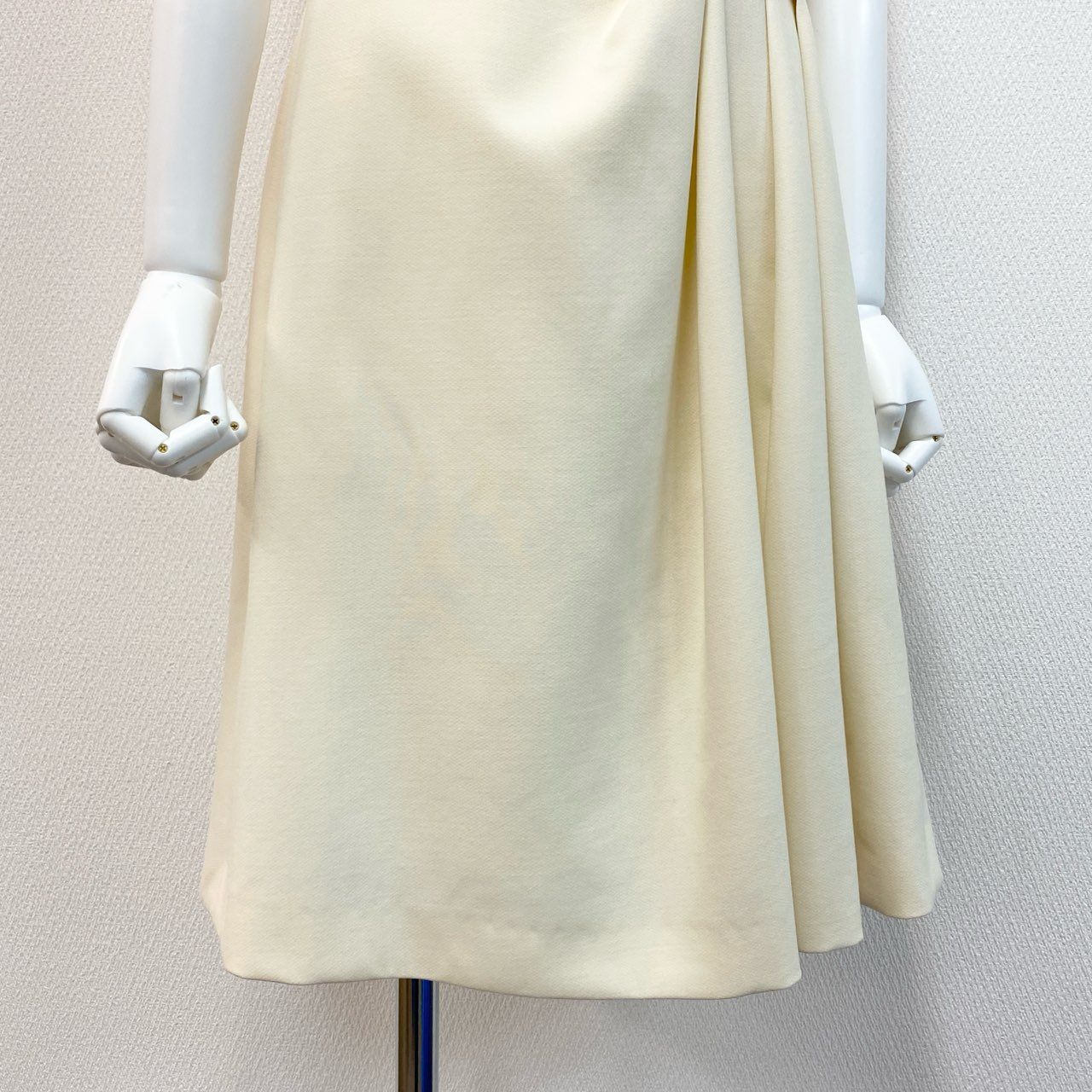 33k19 FOXEY BOUTIQUE フォクシー ブティック 日本製 ノースリーブワンピース ドレス バックジップ 33707 38 アイボリー