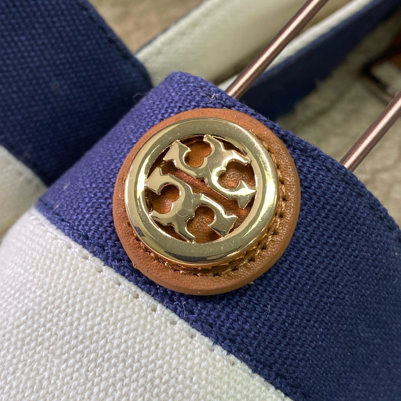 2f8 【未使用品】 TORY BURCH トリーバーチ BEACHER FLAT ESPADRILLE エスパドリーユ フラットシューズ 7 ホワイト 夏 箱付き