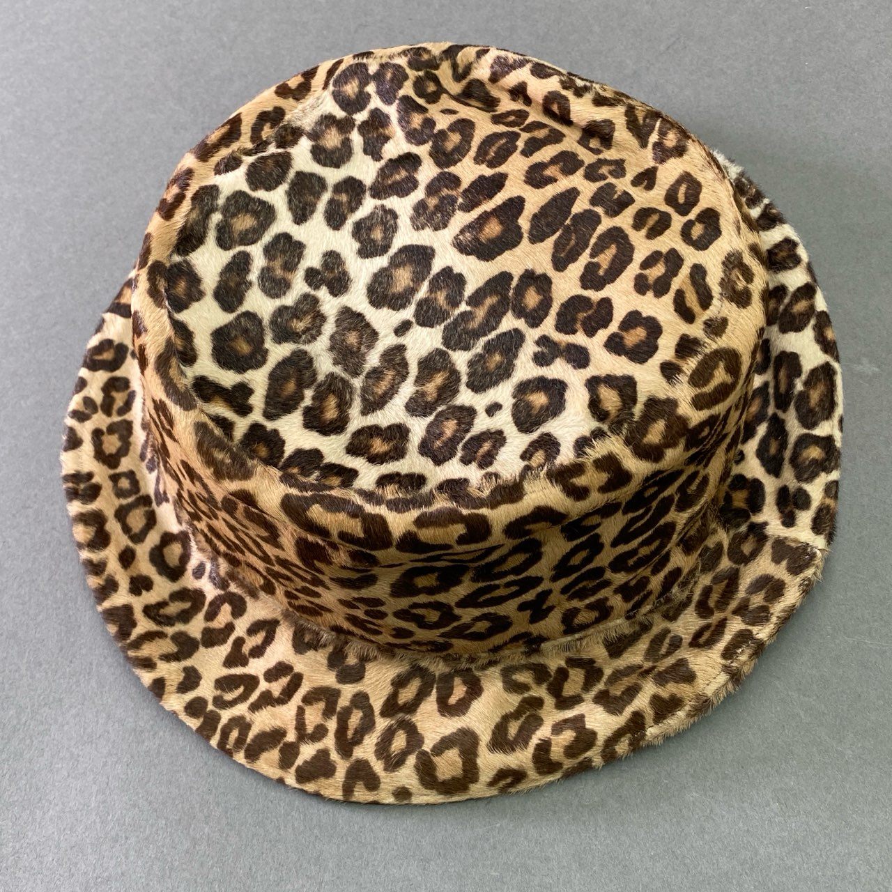 f6 DOLCE&GABBANA ドルチェアンドガッバーナ レオパード柄 バケットハット ハラコ レザー 帽子 イタリア製 58 Mサイズ相当 ブラウン