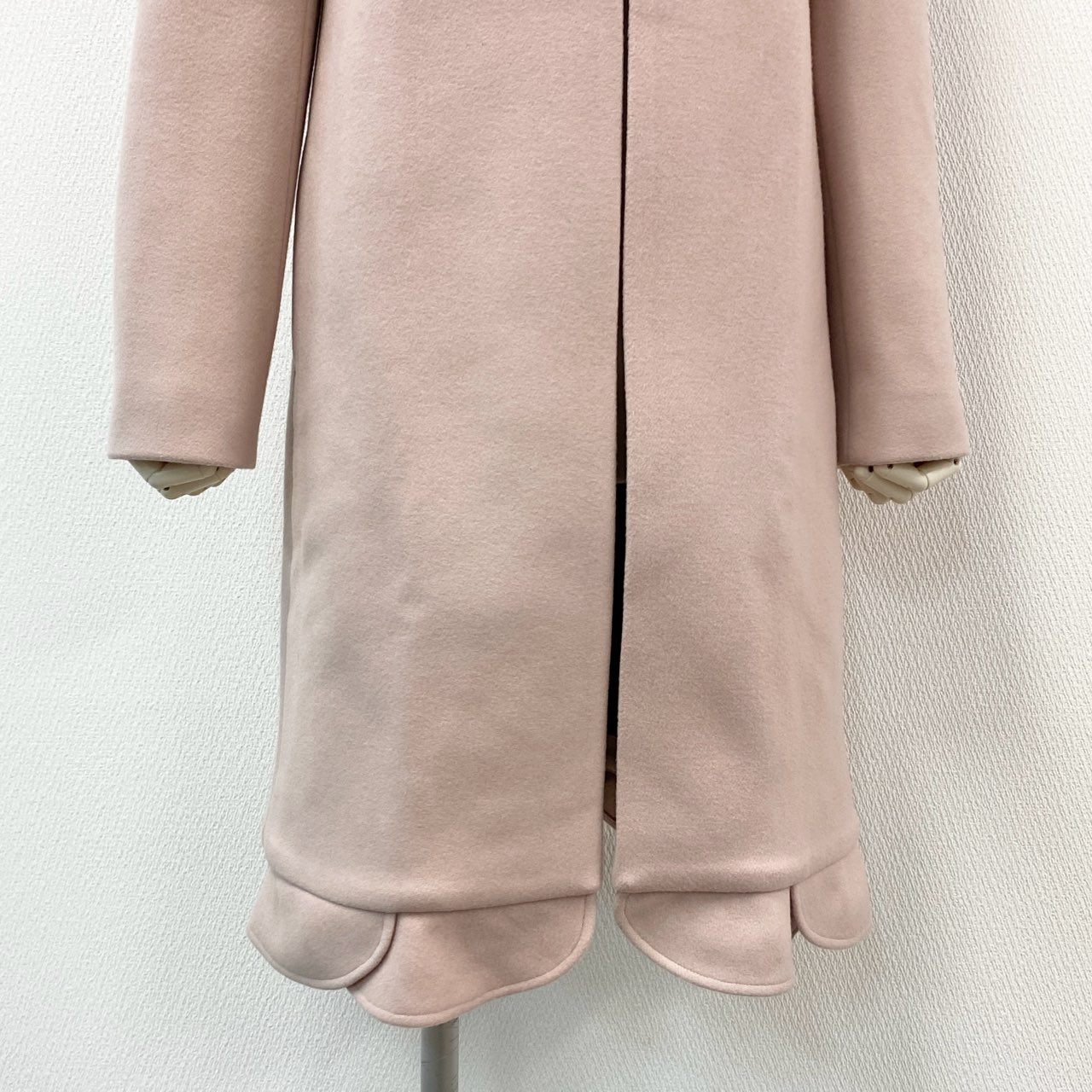 68g24 《未使用保管品》 YOKO CHAN ヨーコチャン ウール ノーカラーコート 裾フリフリ アウター YCC-417-070 38 ピンク ウール レディース_