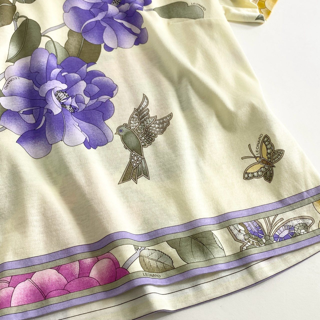 58e11 《美品》 LEONARD レオナール 美しい花柄プリント 半袖Tシャツ カットソー トップス サイズM マルチカラー コットン100% レディース 日本製