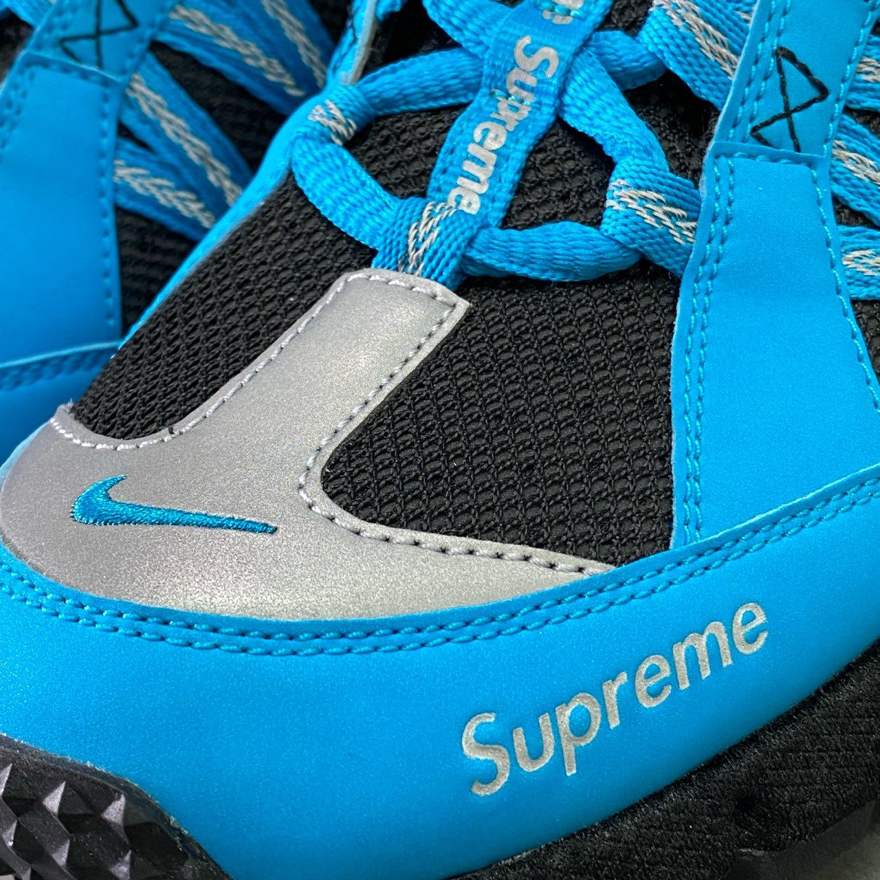2f6 《未使用品》 NIKE ナイキ × Supreme シュプリーム AIR HUMARA 17 エアフマラ 924464-400 28cm ブルー スニーカー シューズ 箱付き コラボ