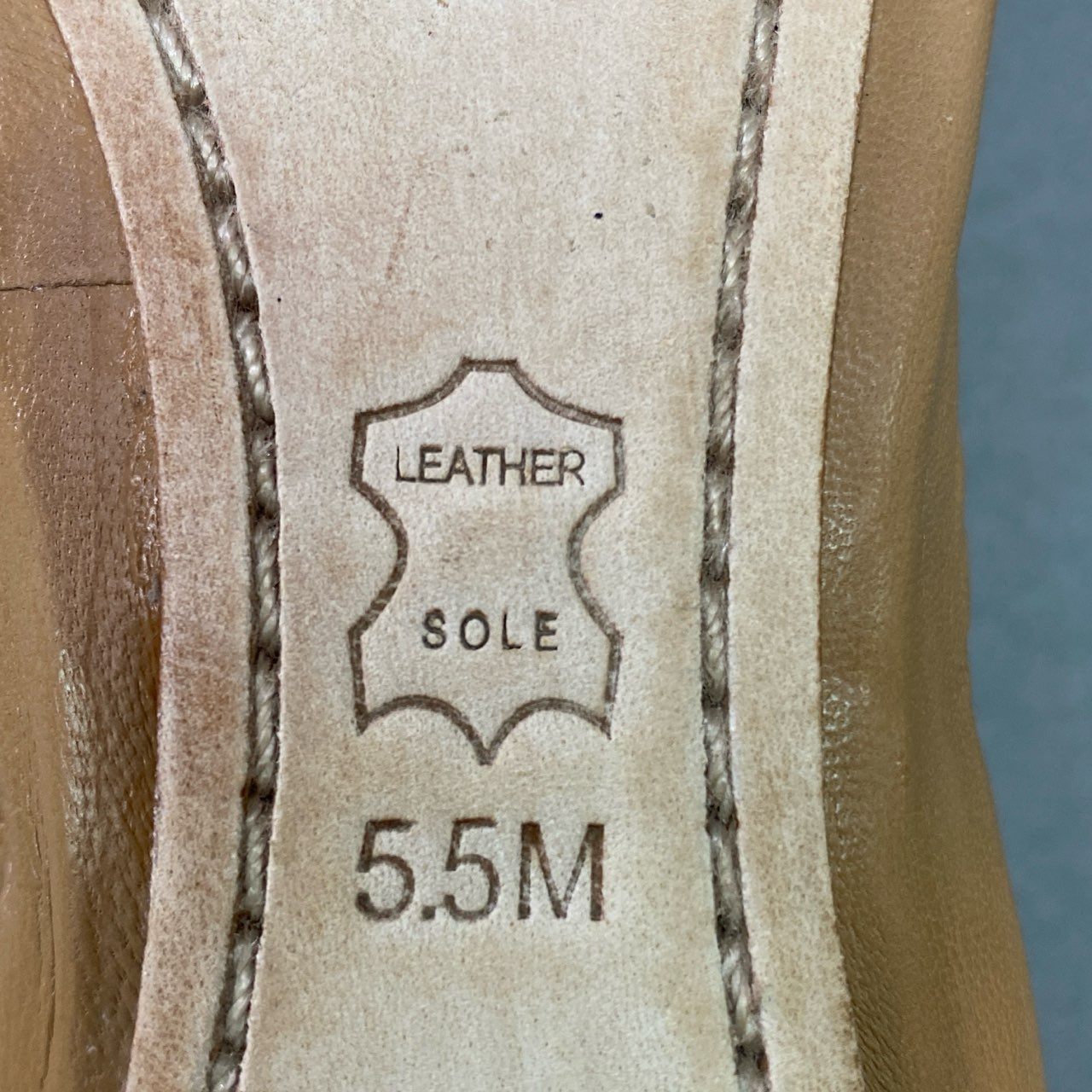 15c19 《美品》 TORY BURCH トリーバーチ フラット バレエシューズ 5.5M ベージュ レザー スリッポン 箱付き