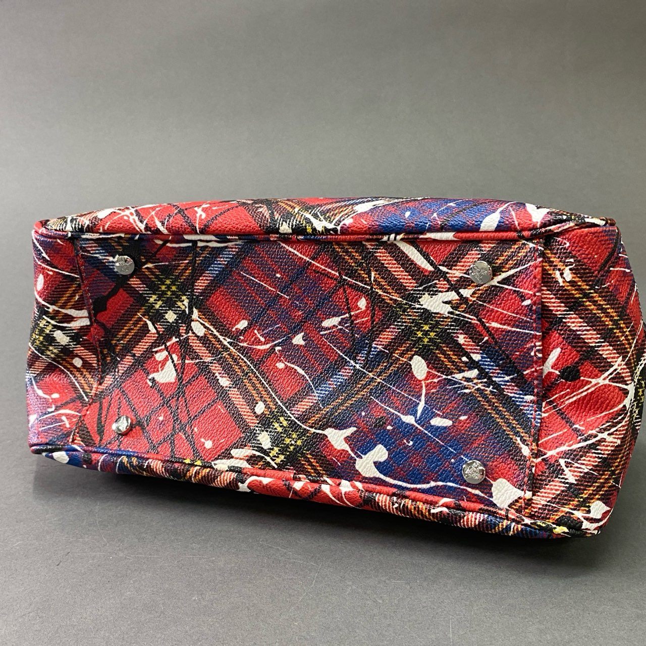 Db17 《美品》 Vivienne Westwood ヴィヴィアン ウエストウッド YASMINE ヤスミンバッグ レッド ORB オーブ ペイントチェック イタリア製 保存袋付き