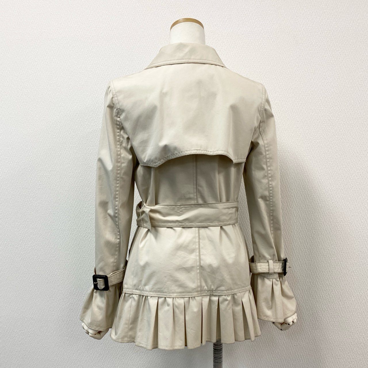 52d18 D&G DOLCE&GABBANA ドルチェアンドガッバーナ ステンカラーコート フリル ショートコート ジャケット スプリングコート 40 ベージュ コットン