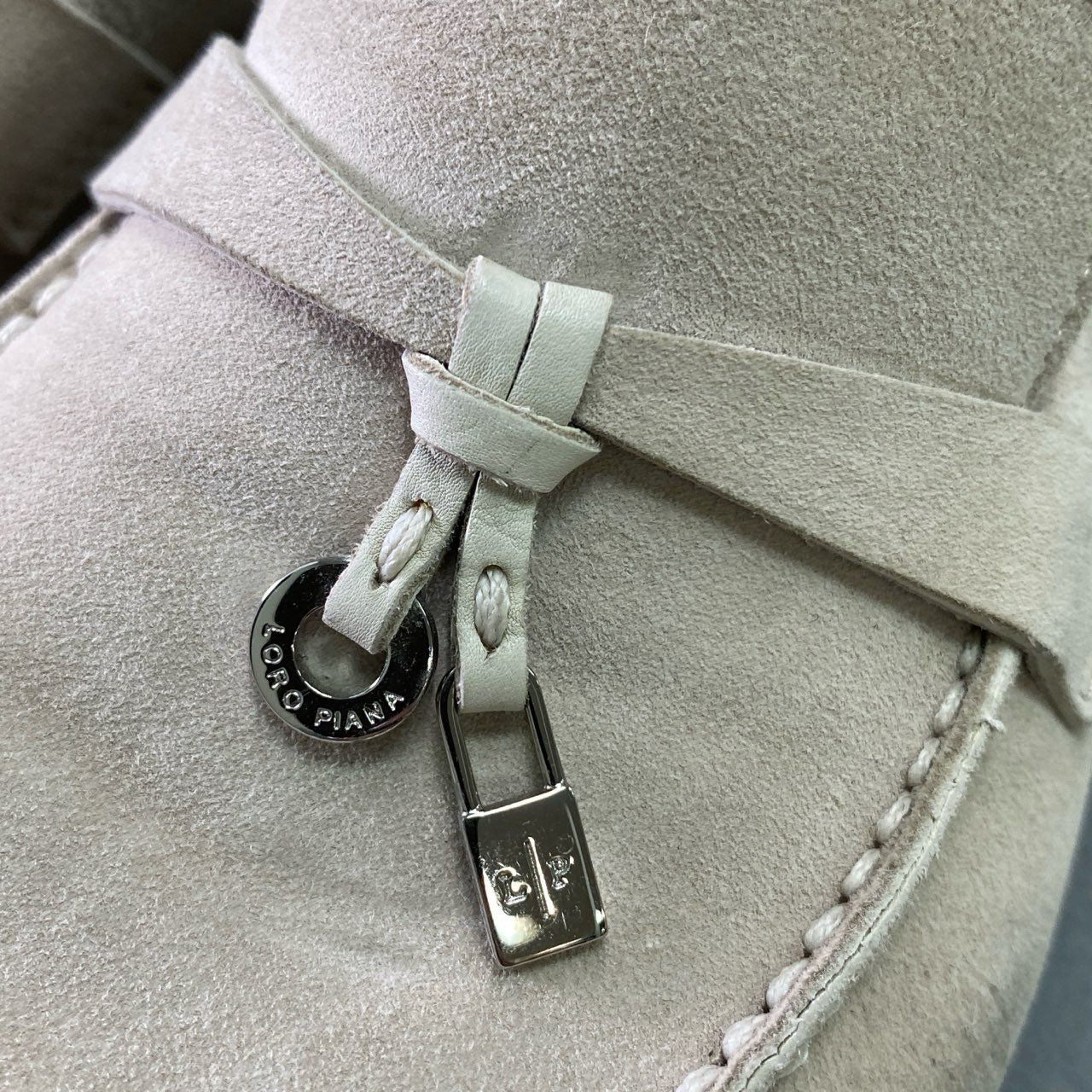 2f23 Loro Piana ロロピアーナ SUMMER WALK サマーチャーム ウォークモカシン シューズ 37 ベージュ レザー スリッポン ローファー 保存袋付き