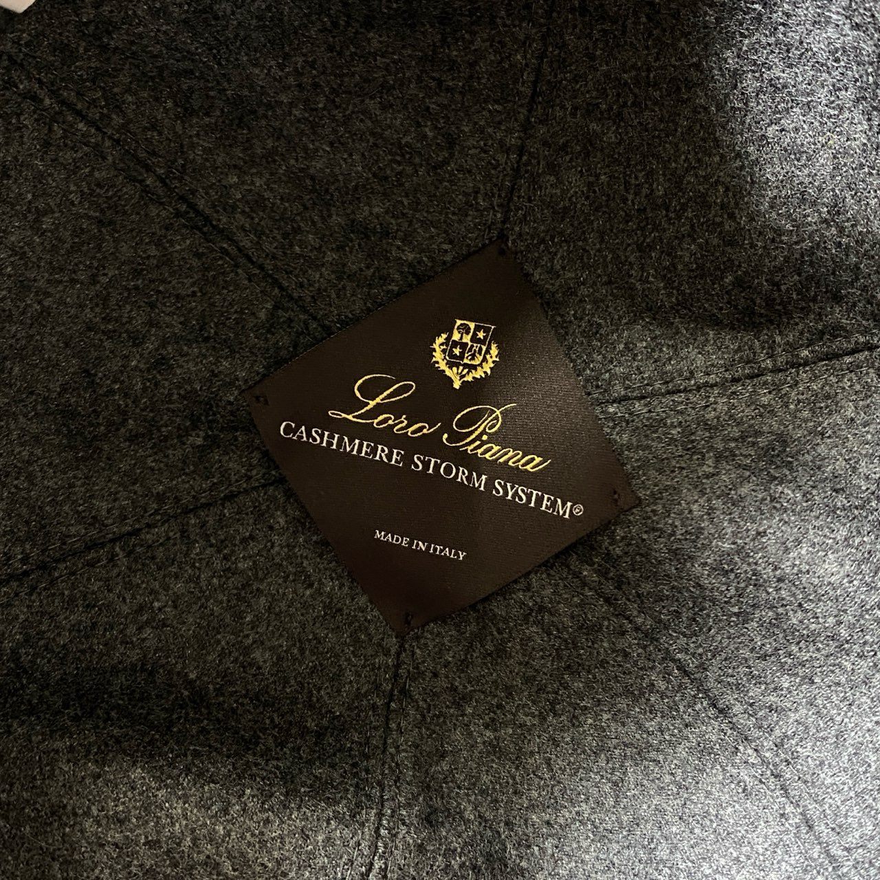 h5 Loro Piana ロロピアーナ サイズM ベージュ系 カシミヤ100% カシミヤキャップ ベースボールキャップ 帽子 レディース 女性用
