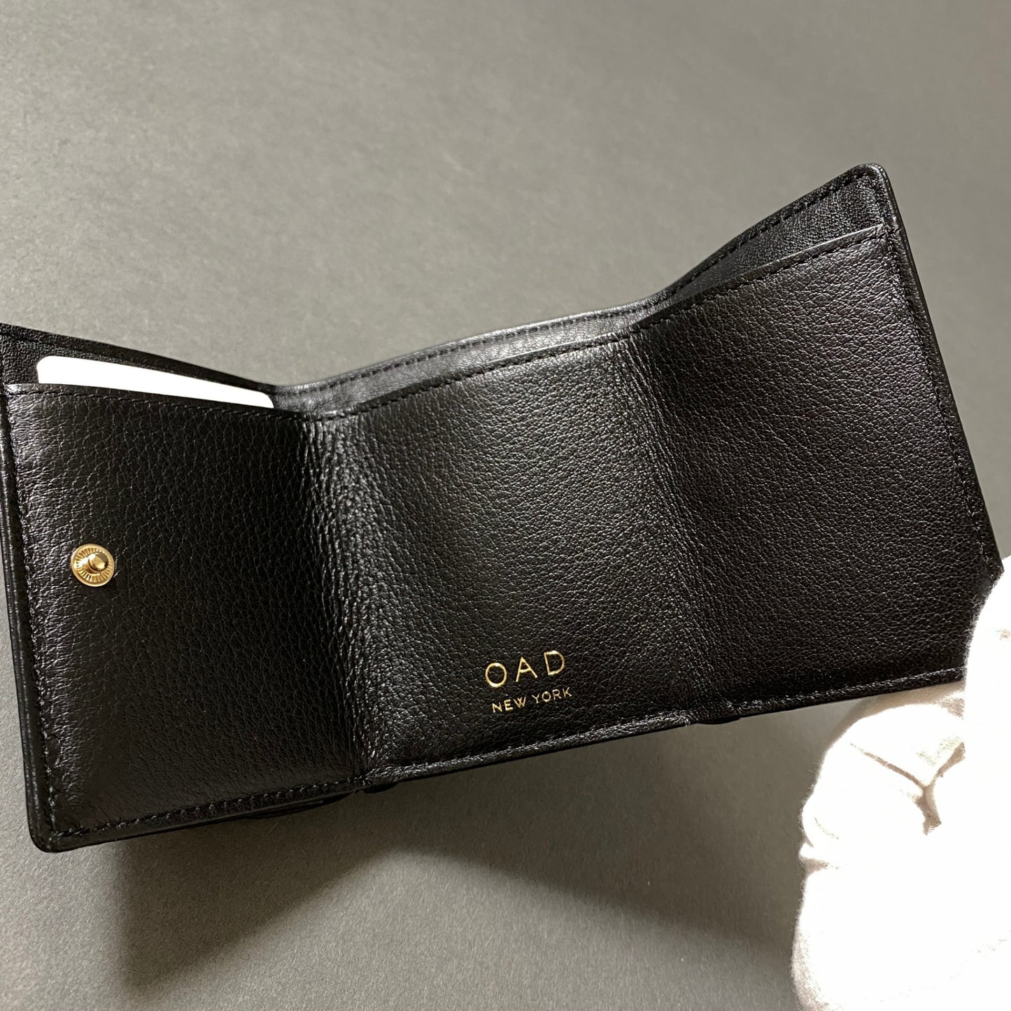 f28-8 《未使用保管品》 OAD NEW YORK オーエーディー ニューヨーク Leather Mini Wallet レザーミニウォレット ブラック レザー 三つ折り財布