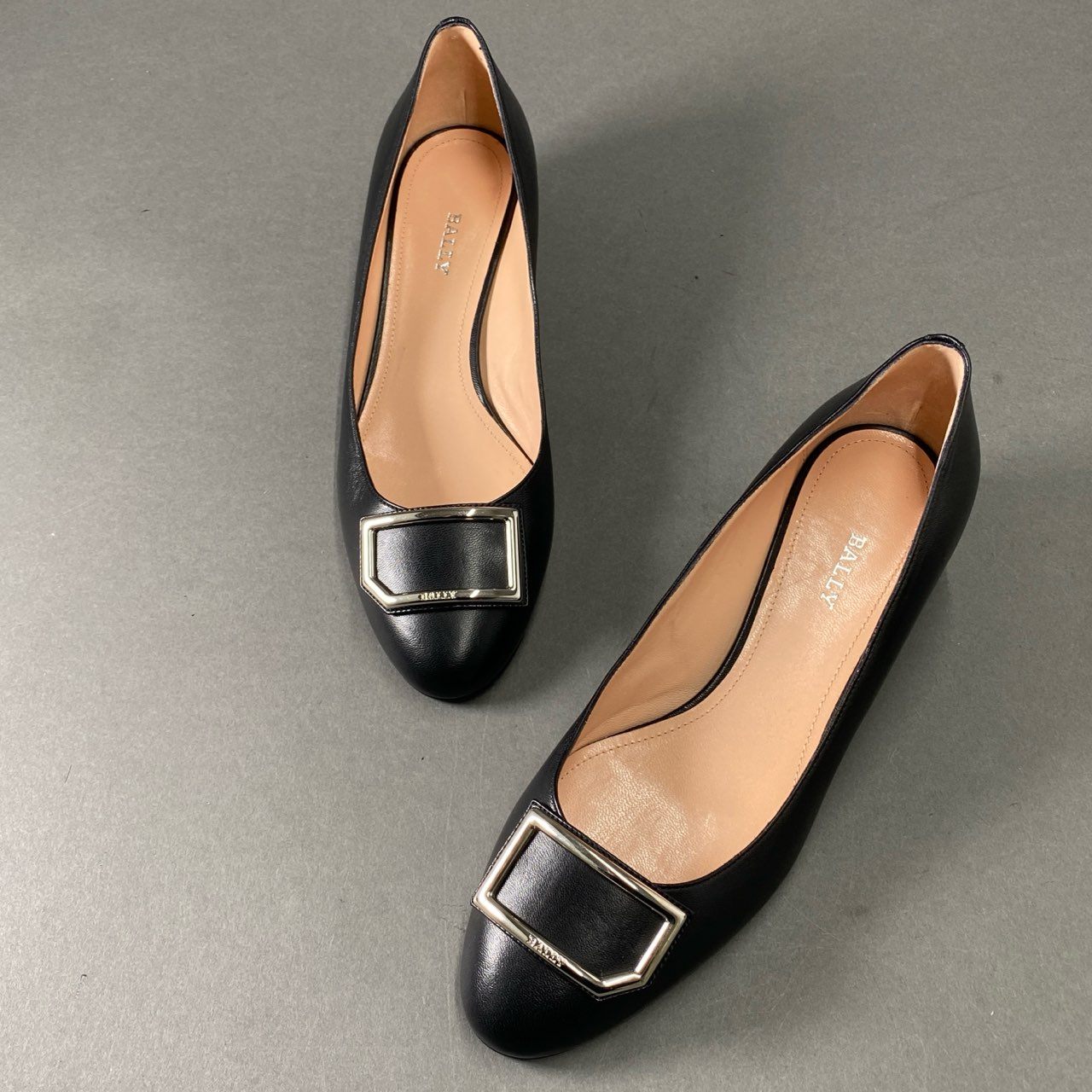 2e13 【美品】 BALLY バリー PRALIA 30 レザーパンプス 39 1/2 ブラック イタリア製 シューズ