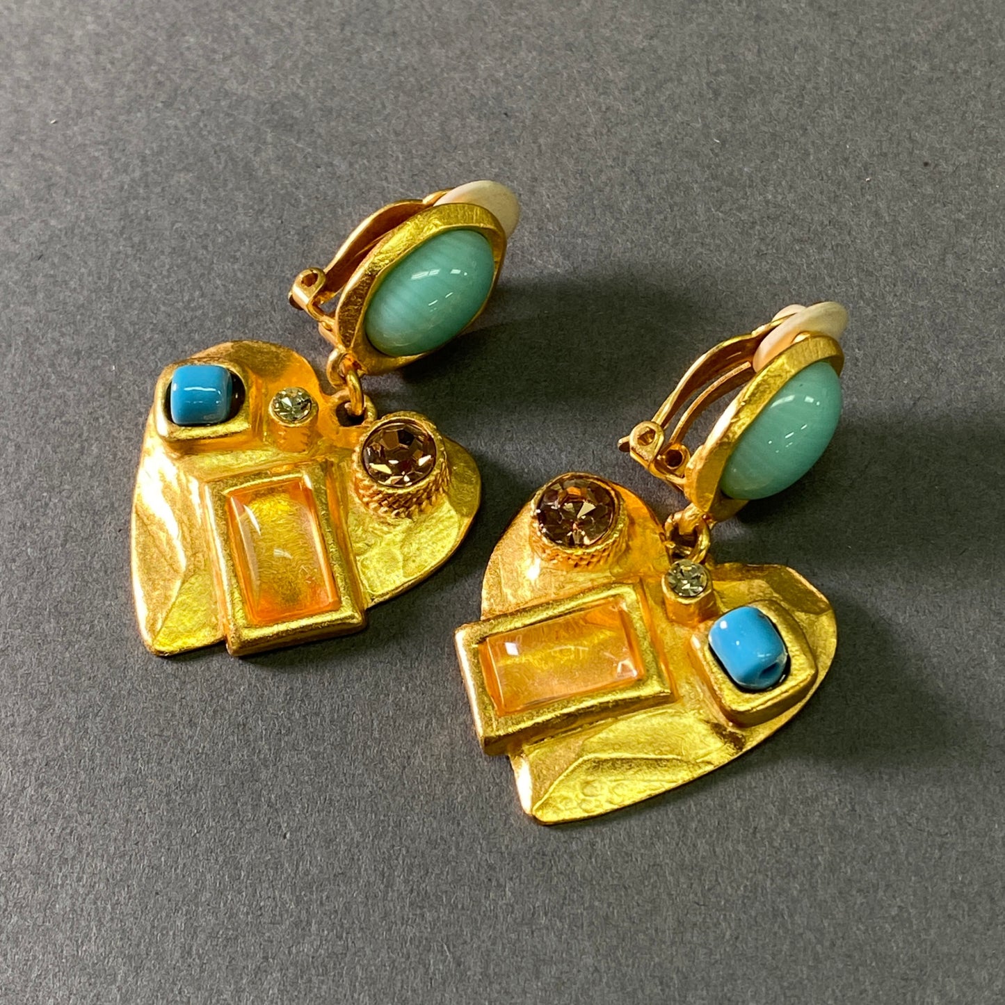 a24 Christian Lacroix クリスチャンラクロワ ラインストーン ハートモチーフ イアリング アクセサリー ゴールド