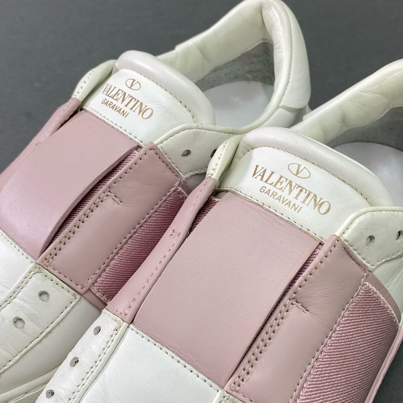3b7 VALENTINO ヴァレンティノ オープンスニーカー 37 ホワイト ピンク レザー スタッズ スリッポン シューズ イタリア製