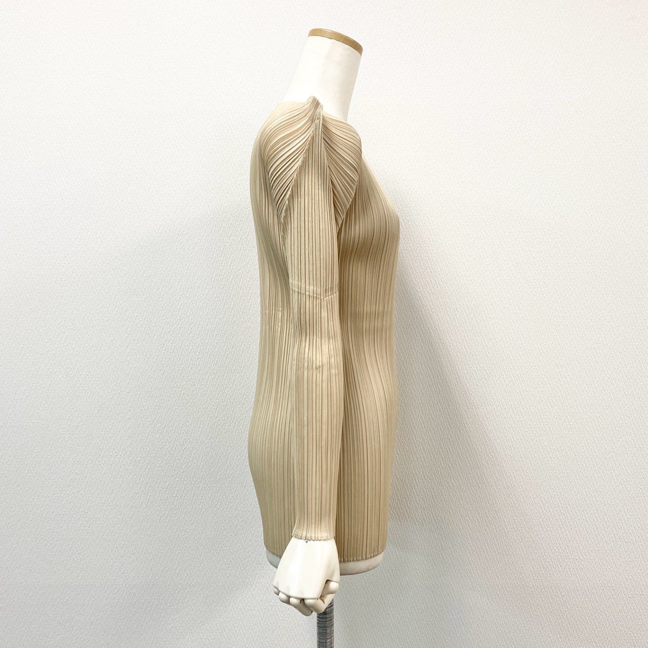 24d3 PLEATS PLEASE プリーツプリーズ イッセイミヤケ プリーツカットソー 長袖トップス 変形デザイン PP04-JK602 サイズ3 イエロー ポリエステル100% レディース 日本製