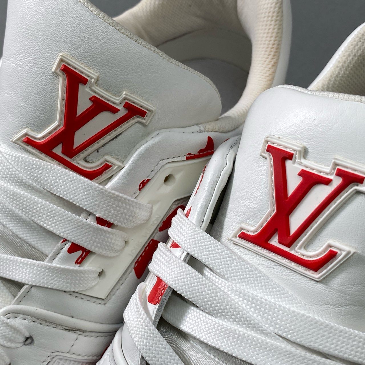 1i4 《美品》 LOUIS VUITTON ルイヴィトン × NIGO LV トレイナー ライン スニーカー 7 ホワイト レッド シューズ 紳士靴t18r