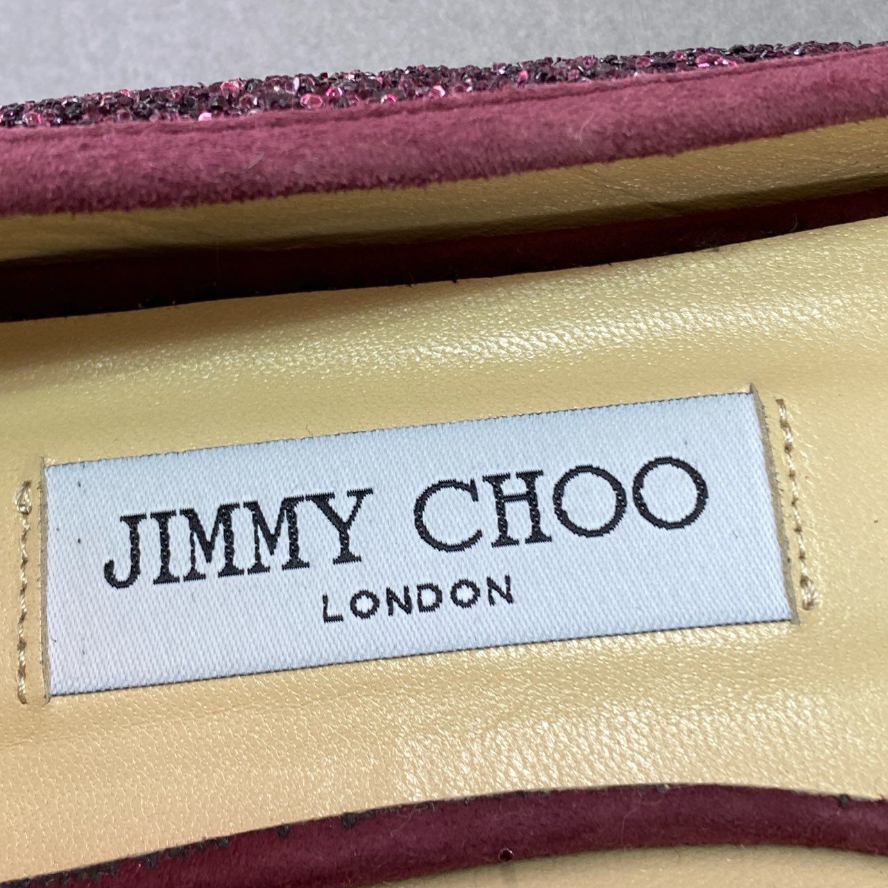 4d16 《美品》 JIMMY CHOO ジミーチュウ グリッター フラットシューズ 38 ピンク スエード イタリア製 パンプス メタルプレート