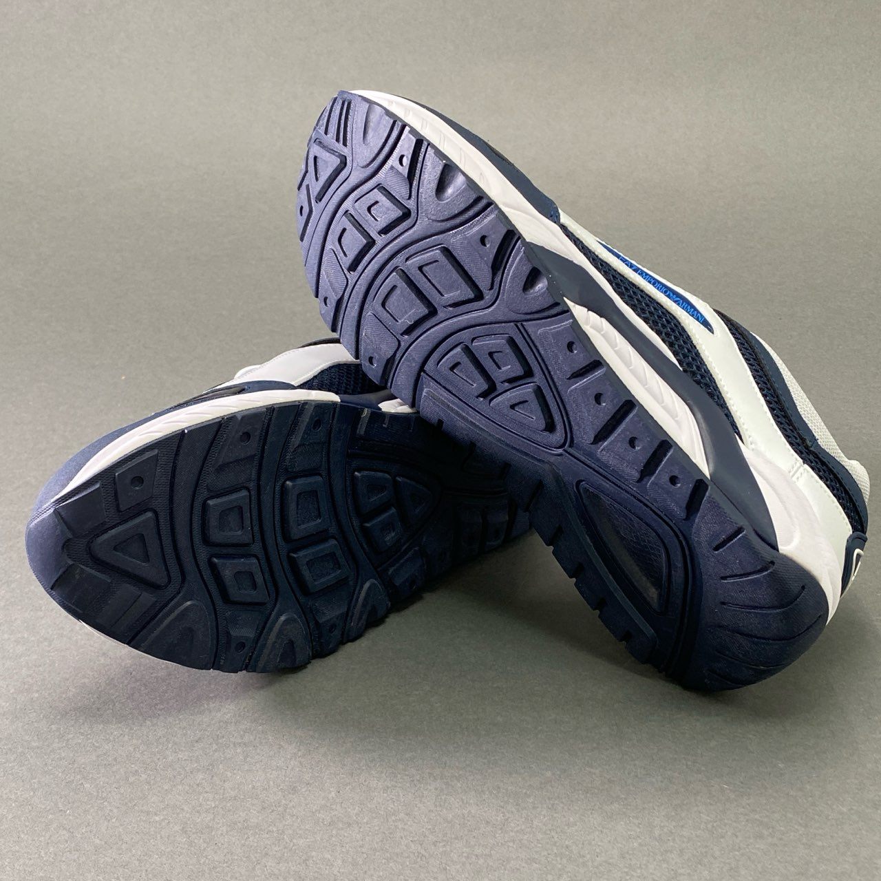 1f8 《美品》 EA7 EMPORIO ARMANI エンポリオアルマーニ Trainers スニーカー X8X061 26cm ネイビー ホワイト シューズ 箱付き
