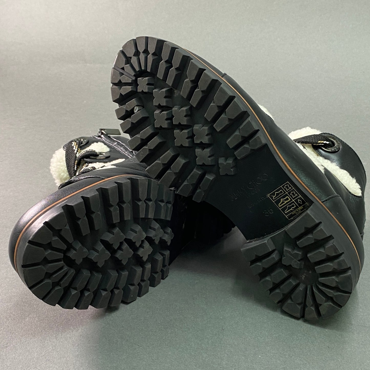3g8《美品》定価¥175.000 JIMMY CHOO ジミーチュウ BEI FLAT ベイフラット ボアブーツ 35 ブラック レザー シューズ 保存袋有