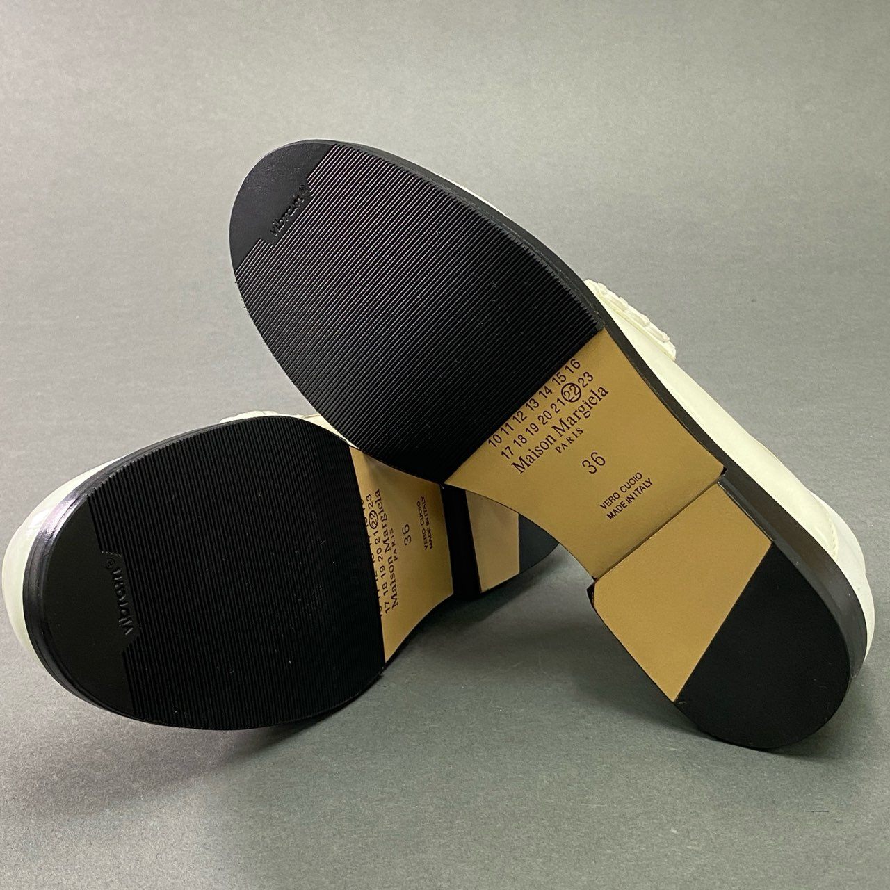 3c10 Maison Margiela メゾンマルジェラ ステッチ コインローファー 36 ホワイト レザー シューズ 革靴 イタリア製