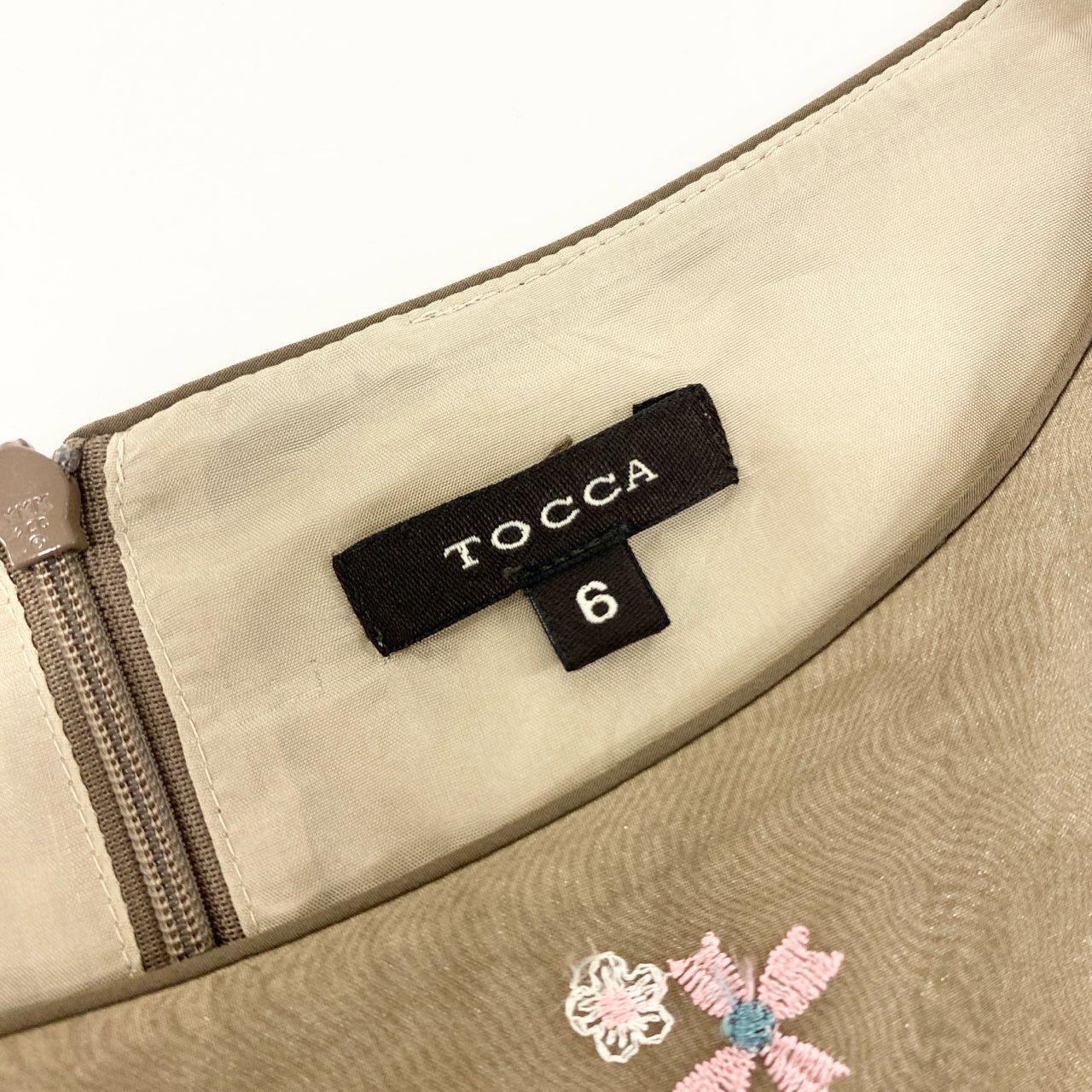 80j17 TOCCA トッカ フラワー刺繍 フレアワンピース 半袖ワンピース オーガンジー 花柄 レディース 女性用 6 カーキ系u02t
