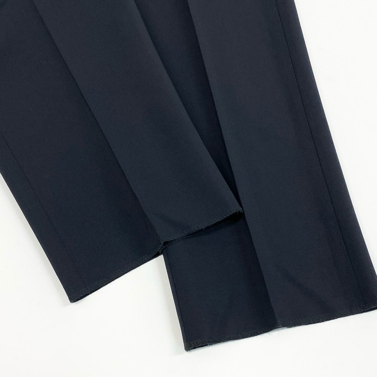 35k28③ 《美品》 PRADA プラダ イタリア製 スラックスパンツ テーパードパンツ バージンウール混 伸縮ストレッチ◎ ビジネス 通年 DNA801 44 ネイビー