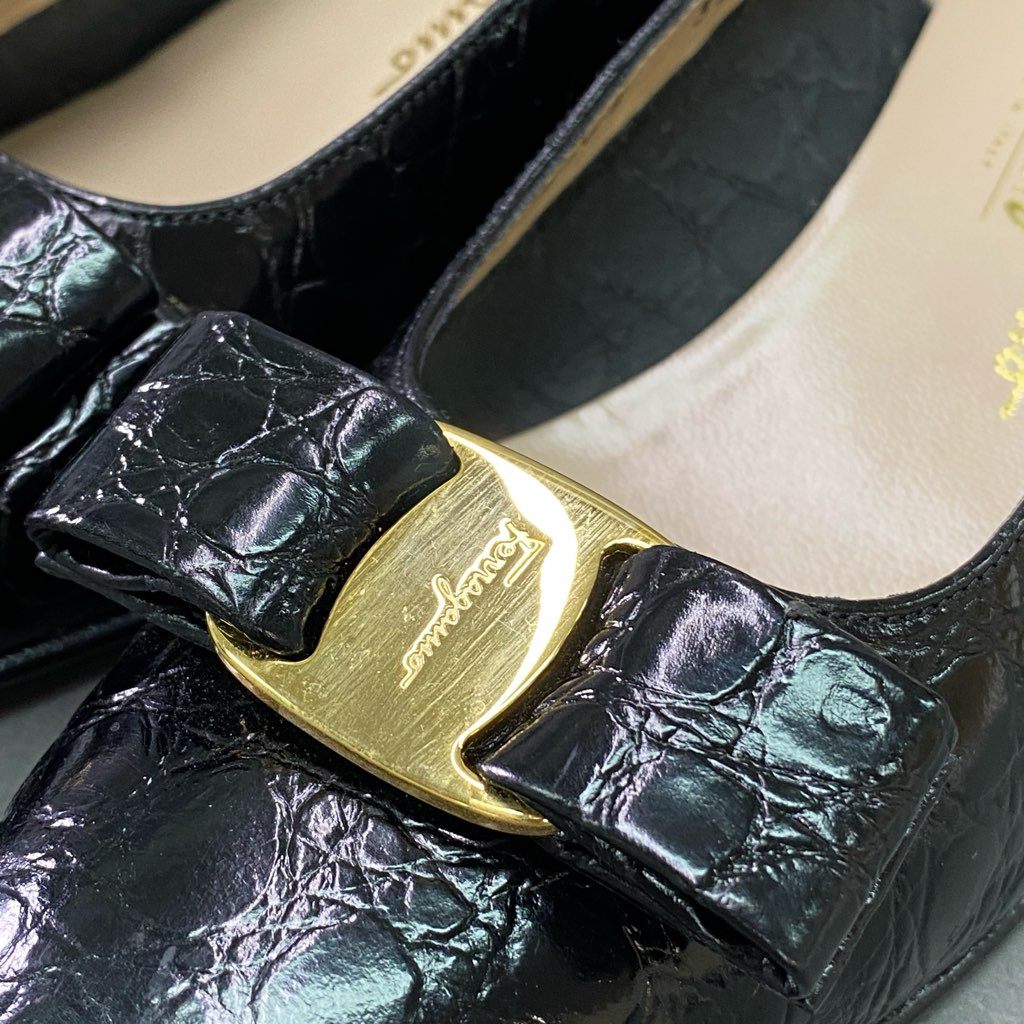 3e10 《美品》 Salvatore Ferragamo サルヴァトーレ フェラガモ VARA ヴァラリボン クロコ パンプス 7 ブラック レザー シューズ 革靴 箱付き