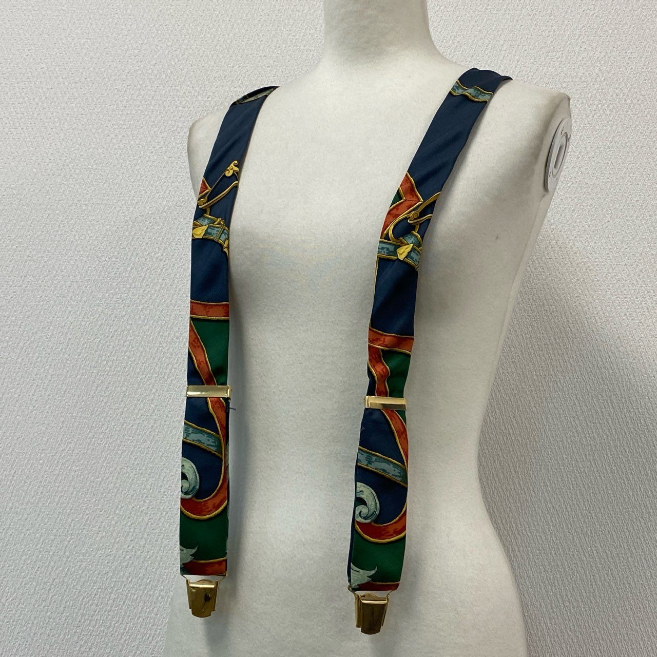 c11 HERMES エルメス スカーフ サスペンダー ネイビー シルク フランス製 カレ ゴールド金具 Vintage ヴィンテージ