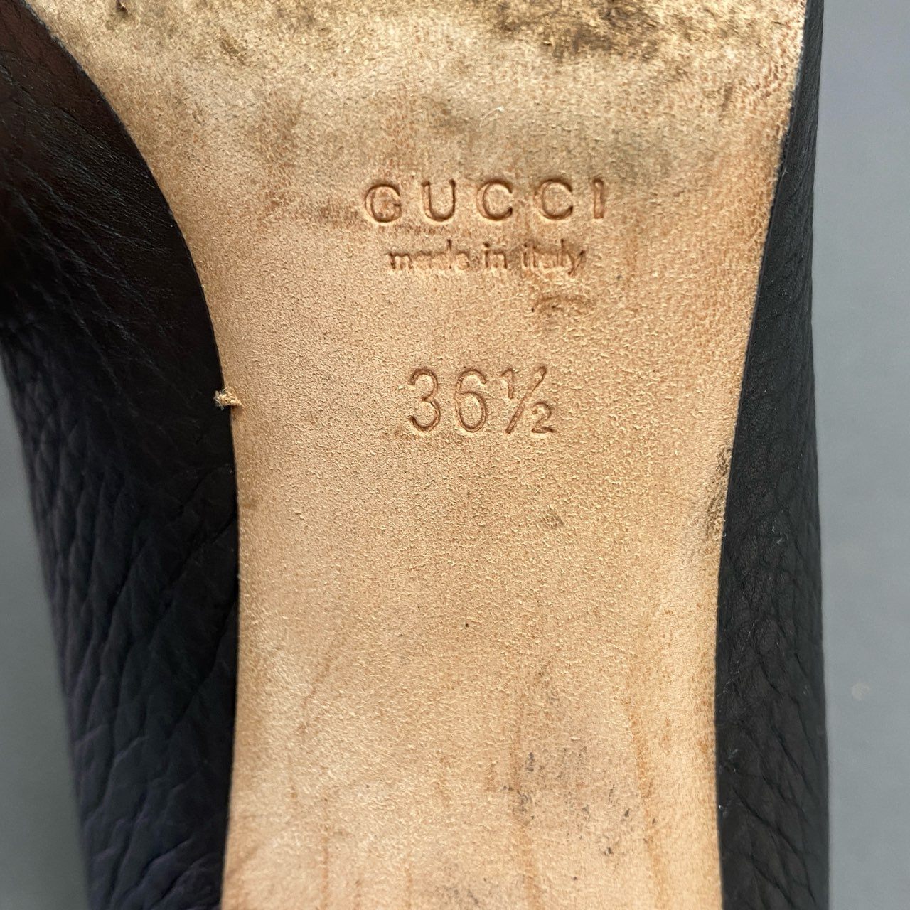 4l19 4 GUCCI グッチ ゴールドGGロゴ レザーパンプス 36 1/2 ブラック Leather イタリア製 シューズ