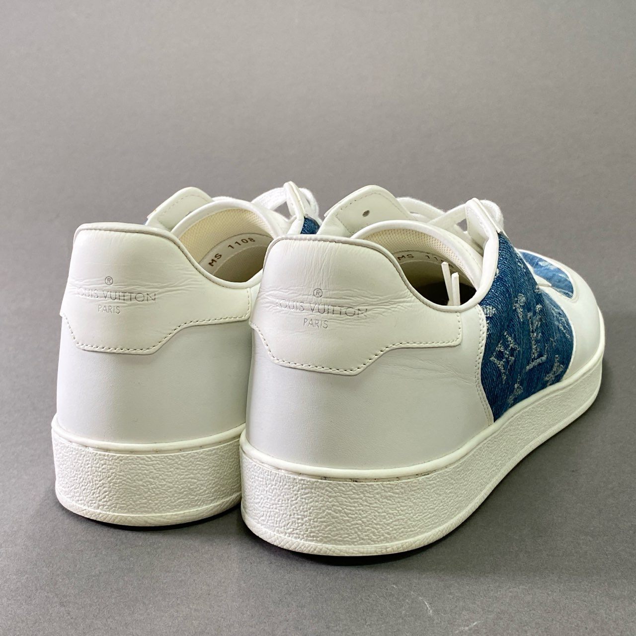 1d14 《美品》 LOUIS VUITTON ルイヴィトン リヴォリライン モノグラムデニム スニーカー 8 / 26.5cm ホワイト インディゴ レザー LV シューズ イタリア製