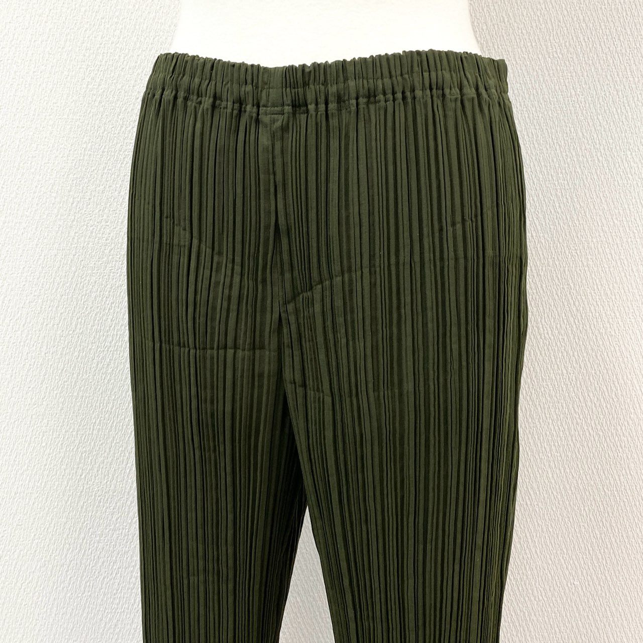 59e9 ISSEY MIYAKE FETE イッセイミヤケ フェット プリーツパンツ ボトム サイズ03 カーキ レディース 女性用 プリーツプリーズ